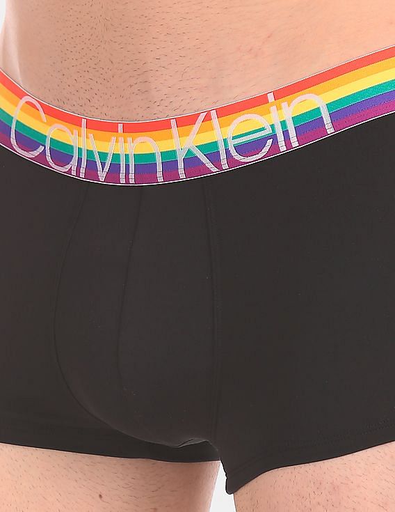 Buy Calvin Klein Underwear Men Black Pride Low Rise Solid Stretch Trunks -  NNNOW.com