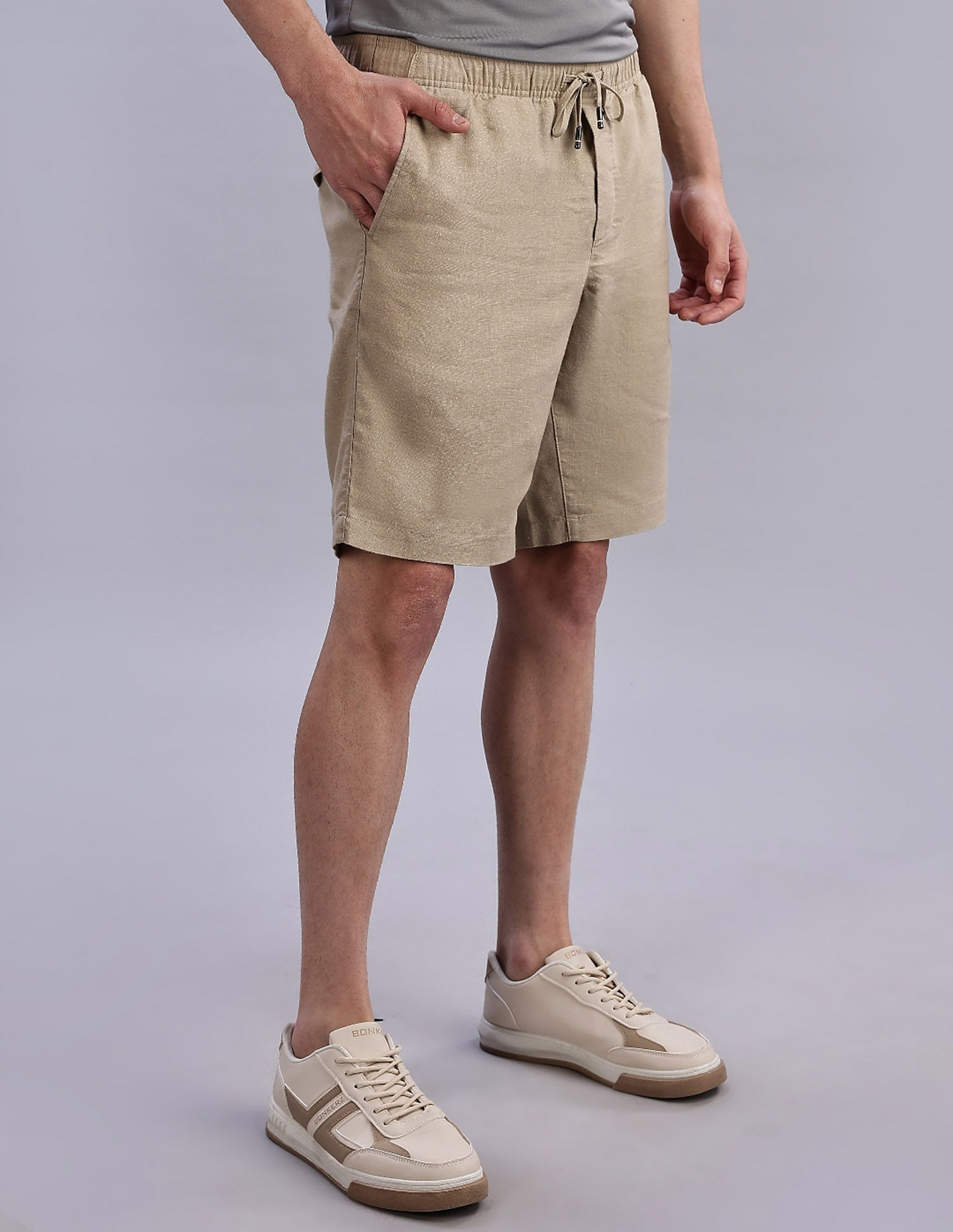 Tommy Hilfiger Relaxed Fit Solid Mid Rise Shorts