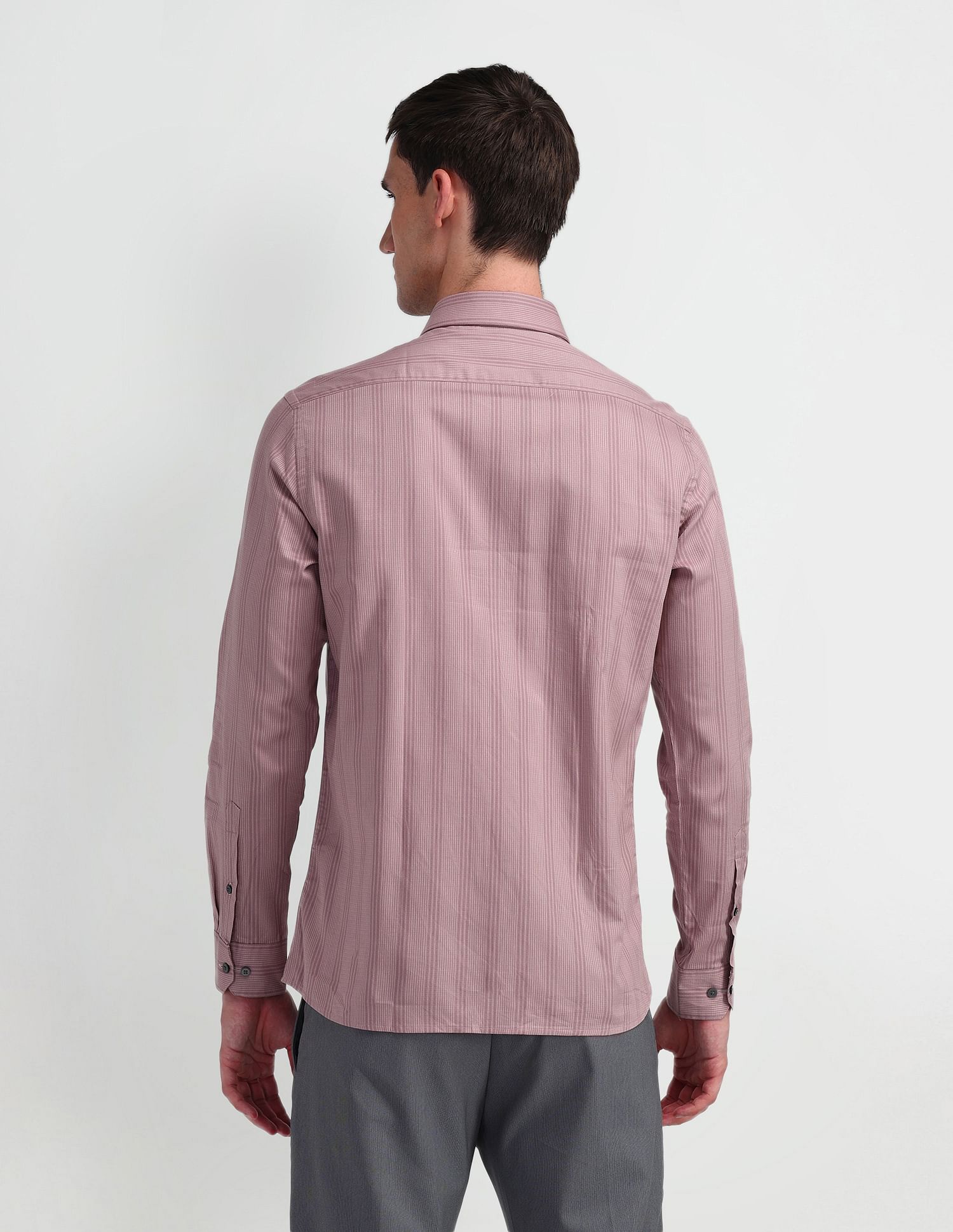 Arrow Manhattan Slim Fit Vertical Striped Shirt