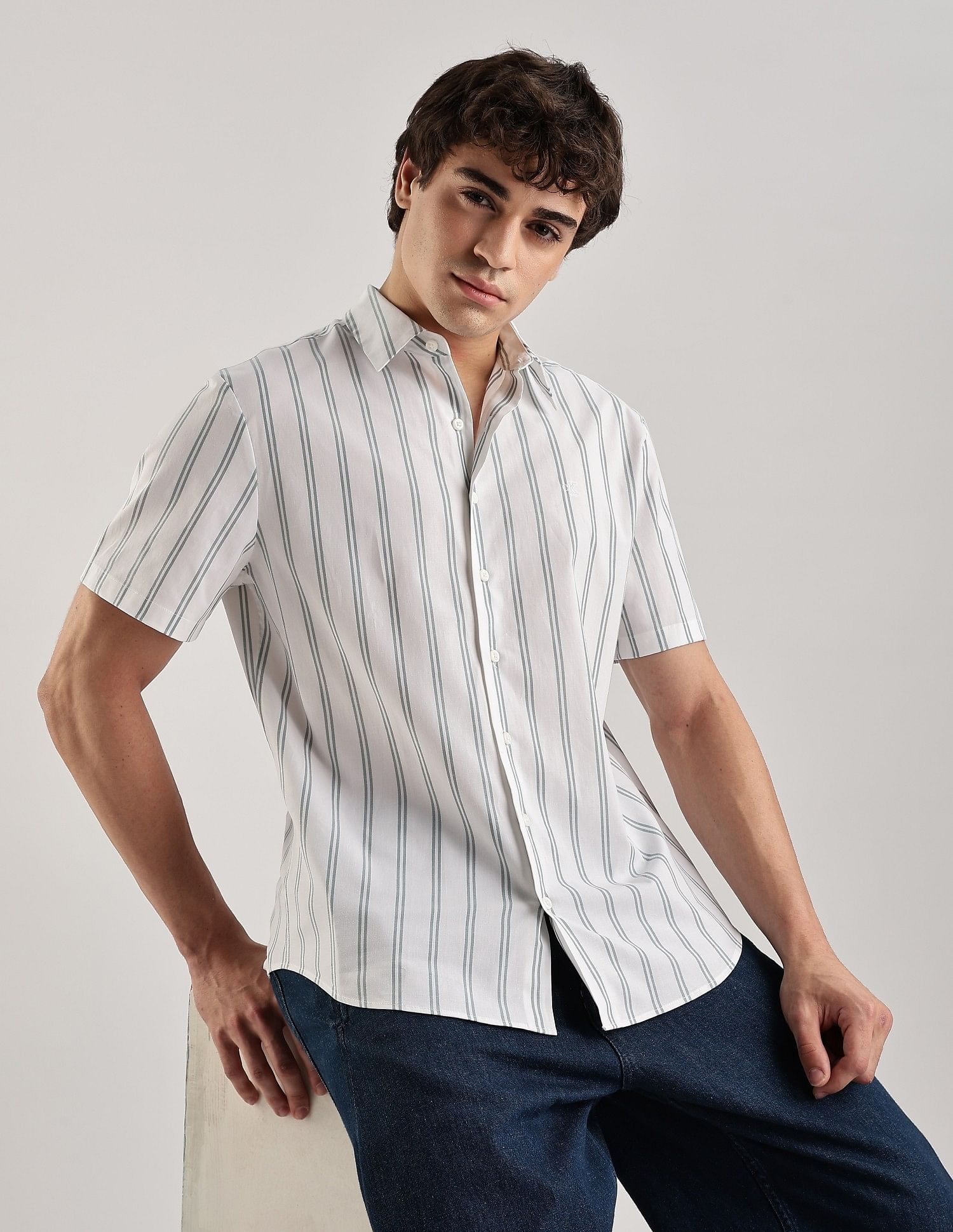 Calvin Klein Jeans Striped Regular-Fit Poplin Woven Shirt