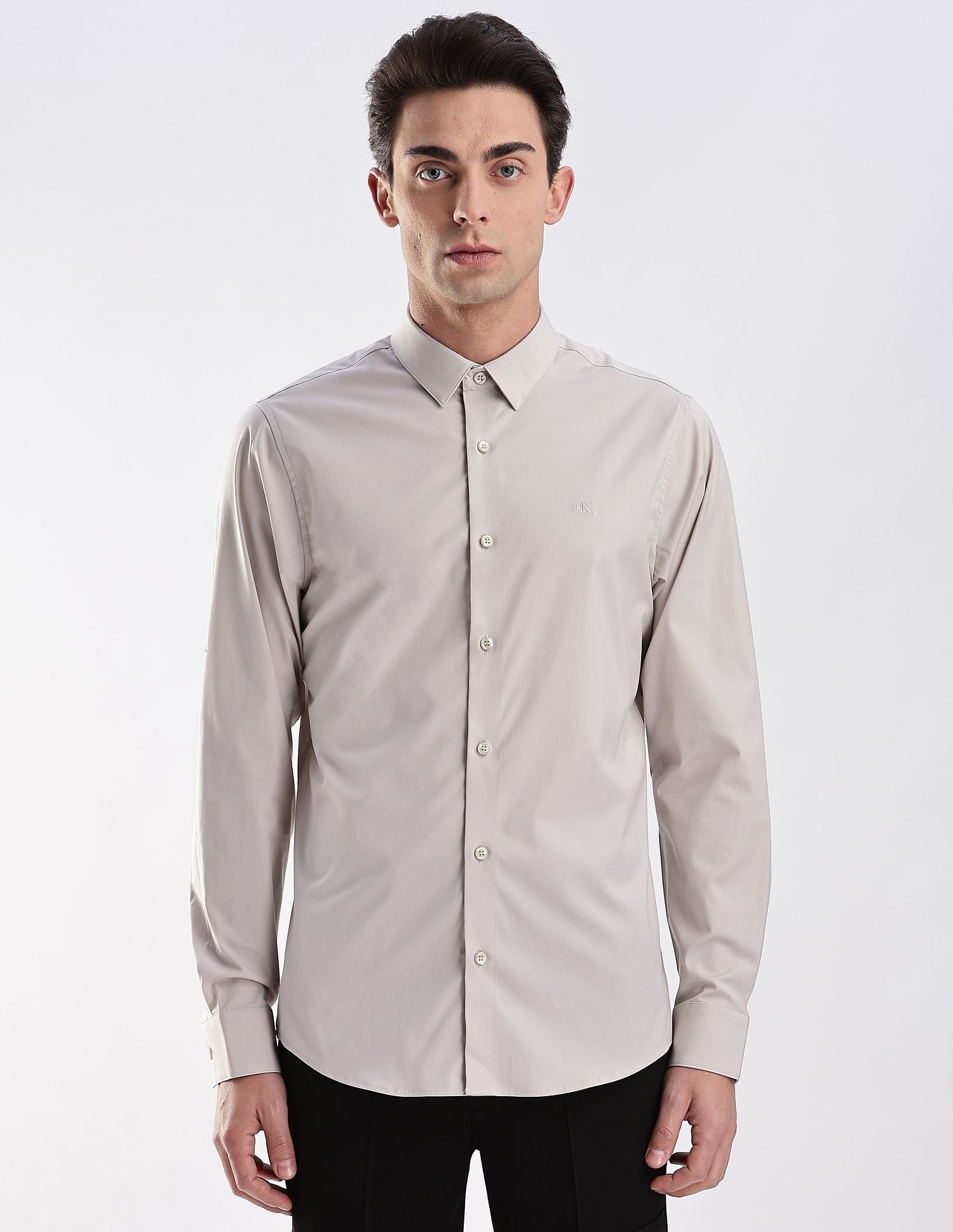 Calvin Klein Jeans Solid Slim Fit Poplin Woven Shirt