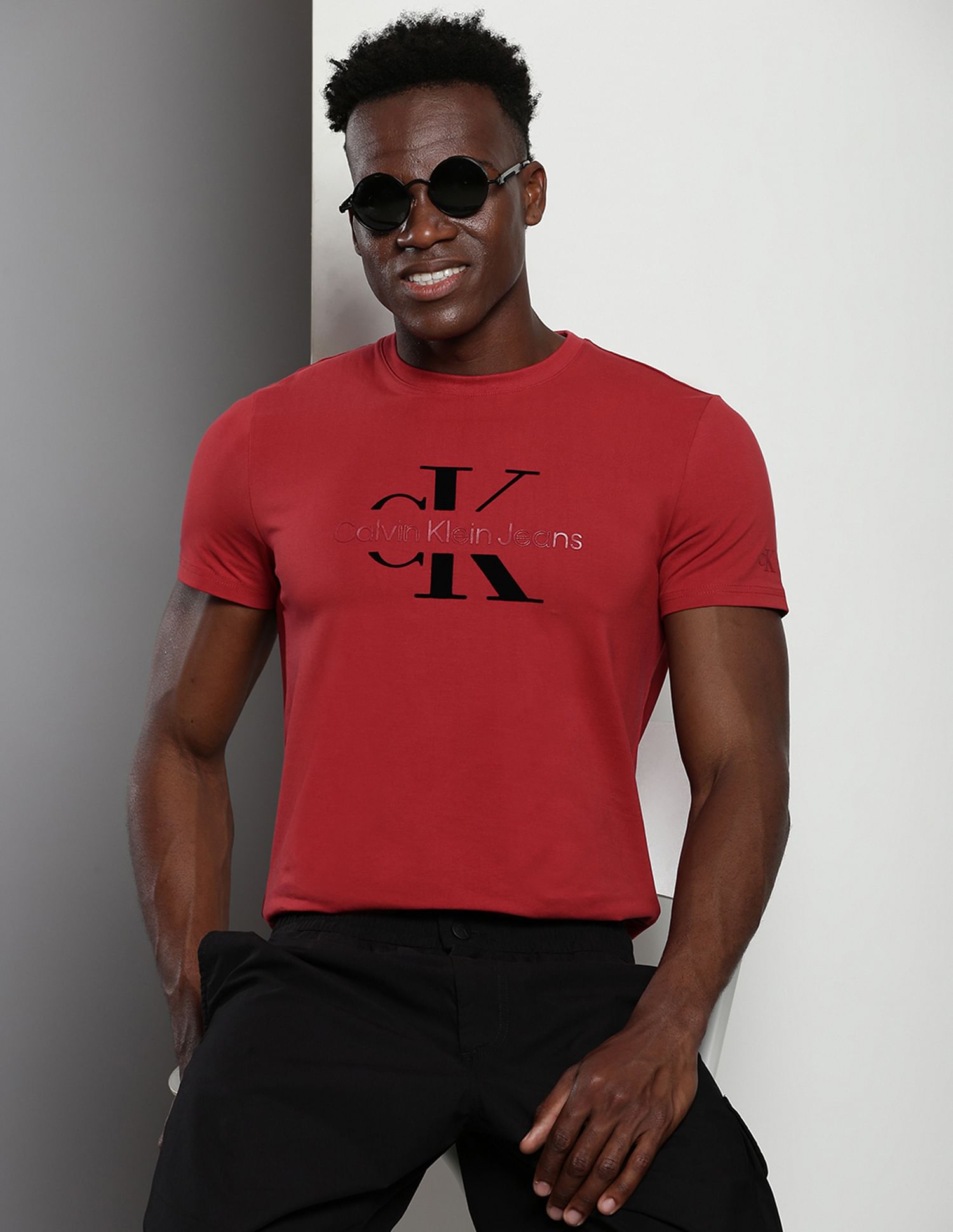 Calvin Klein Disrupted Outline Monologo T-Shirt