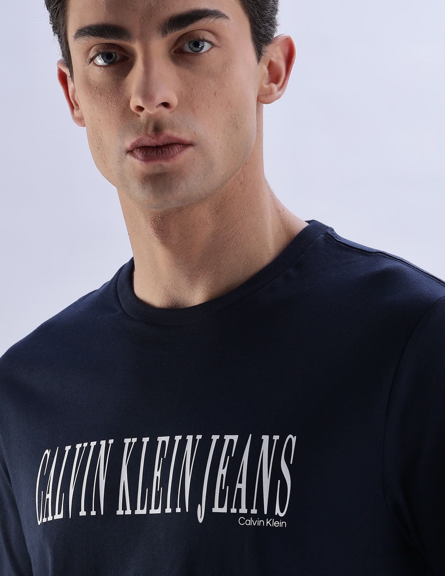 Calvin Klein Jeans Regular-Fit Solid Cotton T-Shirt