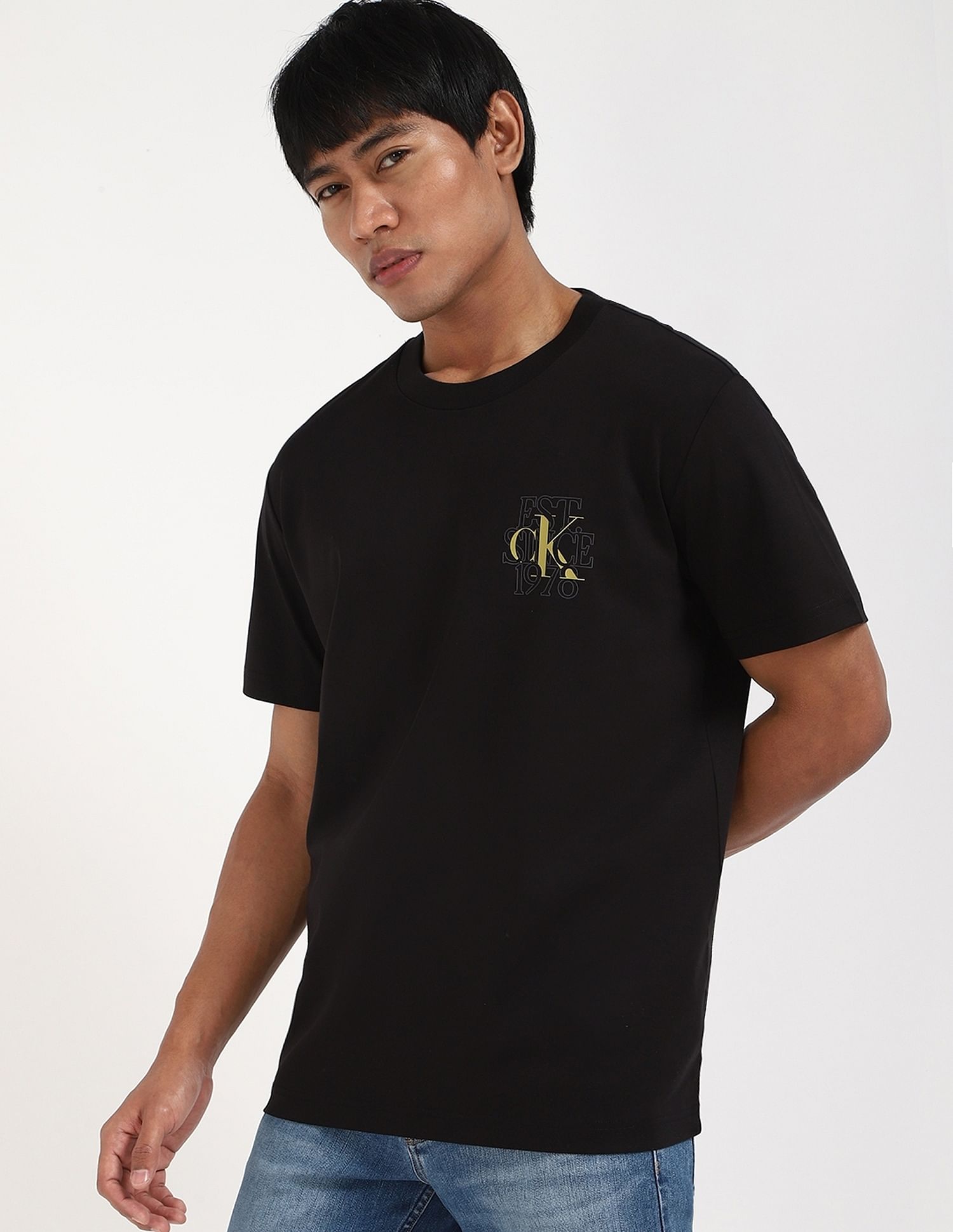 Calvin Klein Jeans Small Logo Regular-Fit Cotton T Shirt