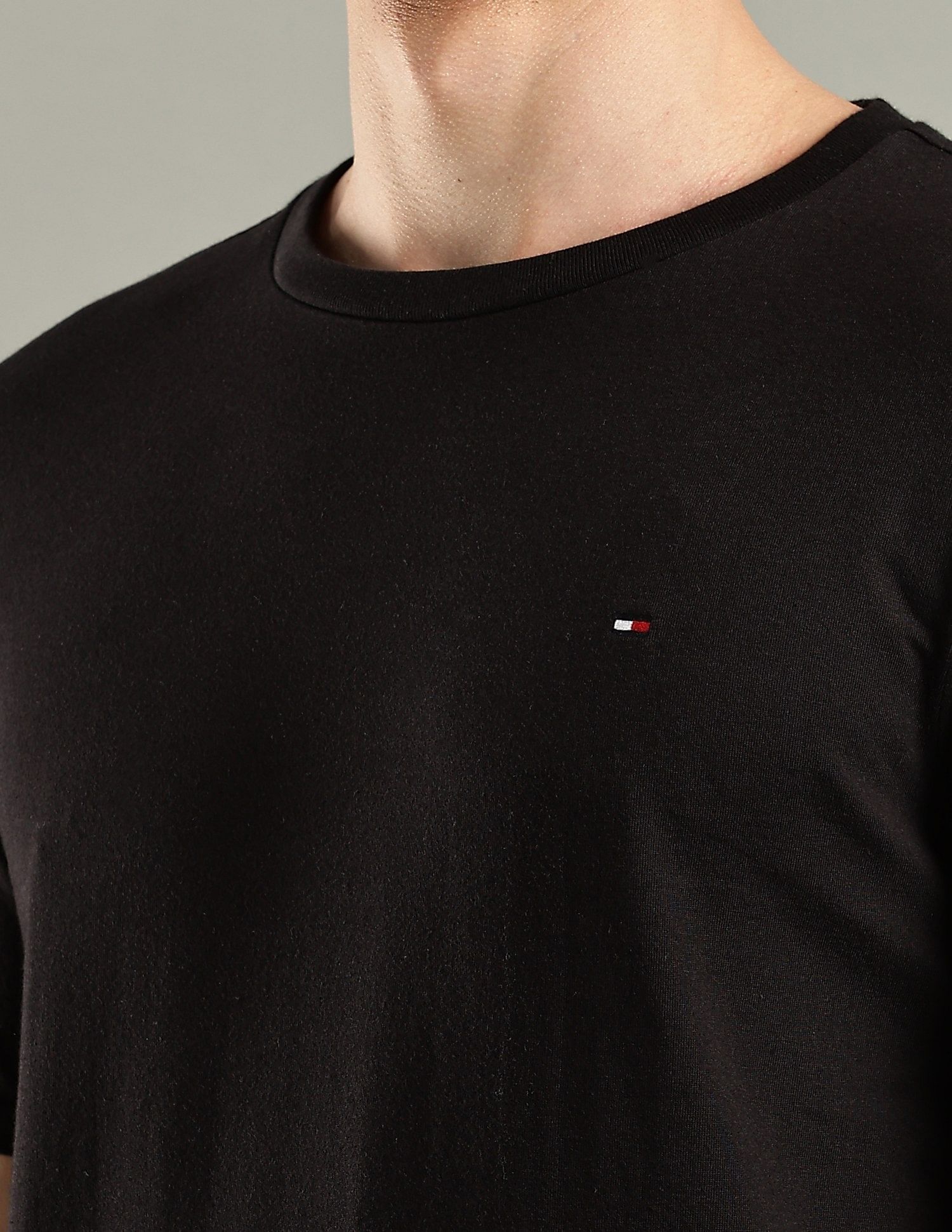 Tommy Hilfiger Solid Regular-Fit Cotton T-Shirt