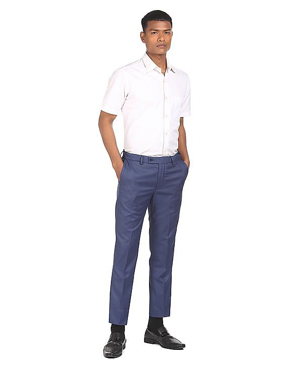 HIGHLANDER Tapered Men Light Green Trousers - Buy HIGHLANDER Tapered Men  Light Green Trousers Online at Best Prices in India | Flipkart.com