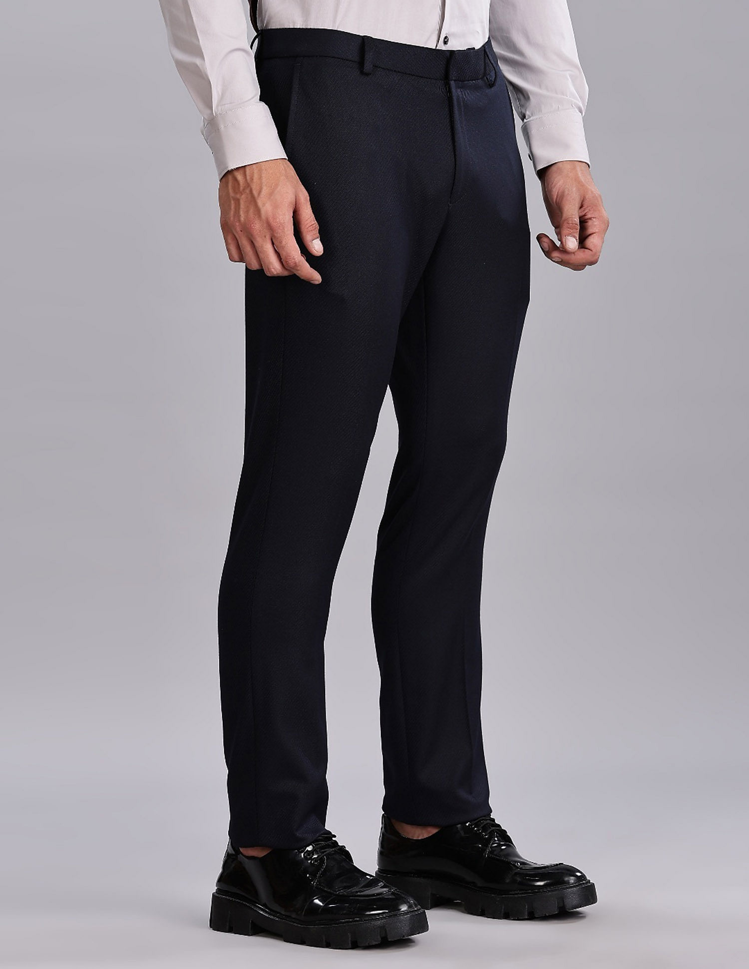 Tommy Hilfiger Regular-Fit Textured Mid Rise Trousers
