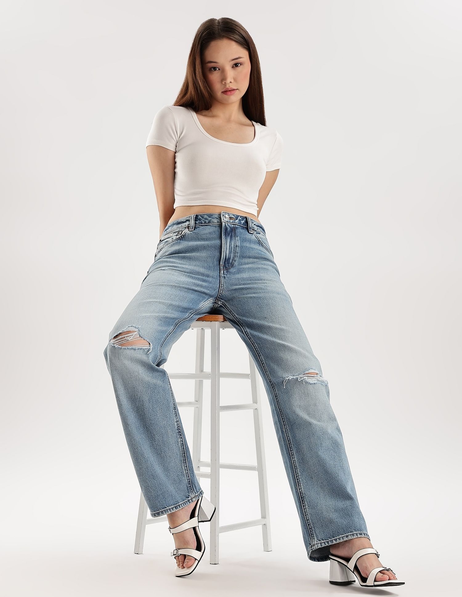 Calvin Klein Jeans Mid-Wash Straight-Fit High Rise Jeans