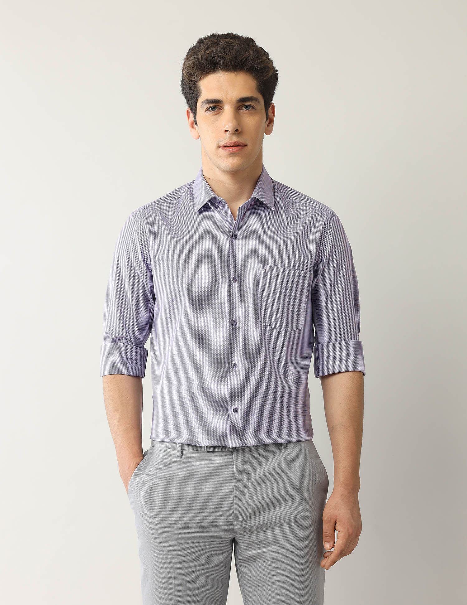 Arrow Textured Manhattan Slim Fit Shirt