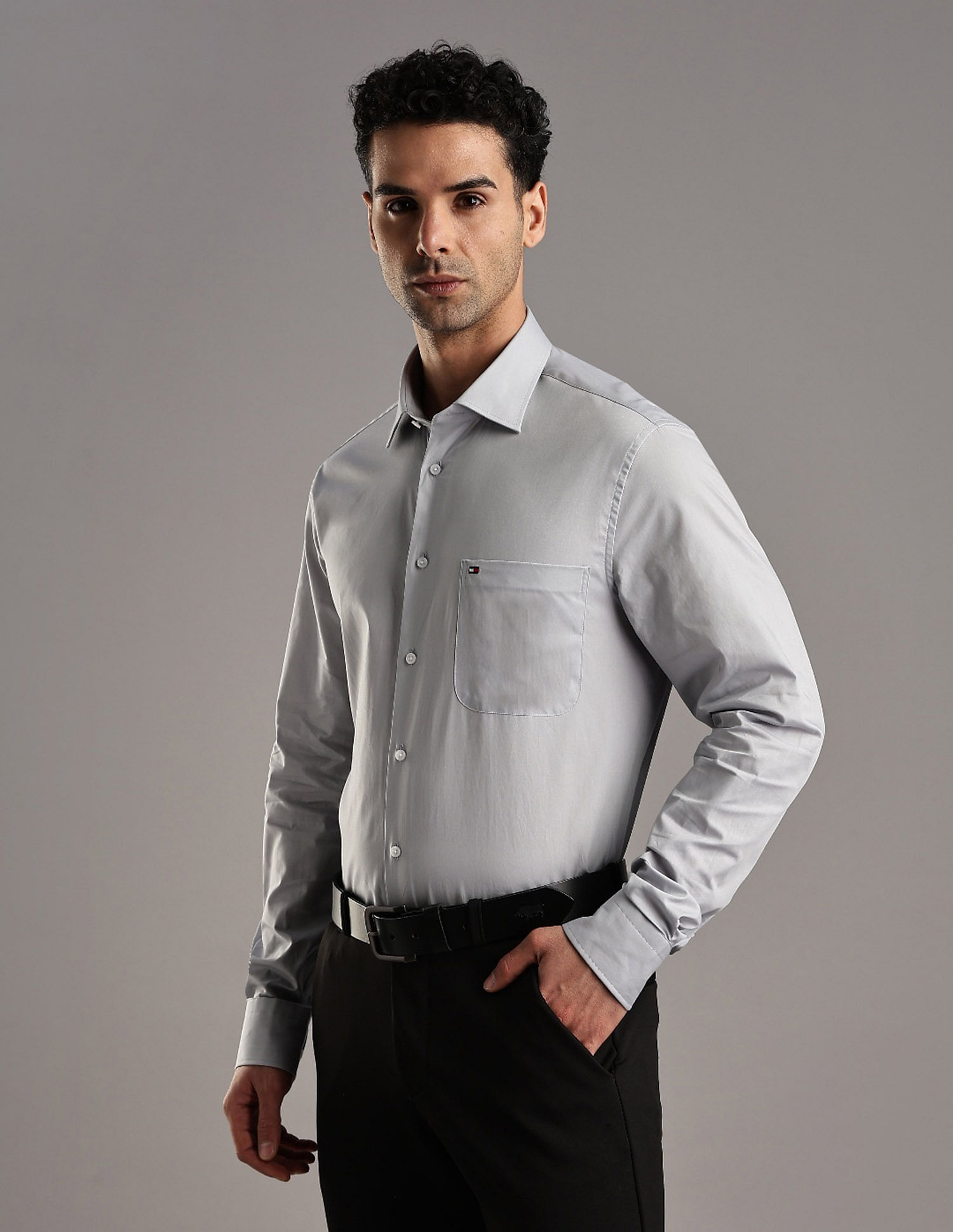 Tommy Hilfiger Solid Regular Fit Plain Woven Shirt