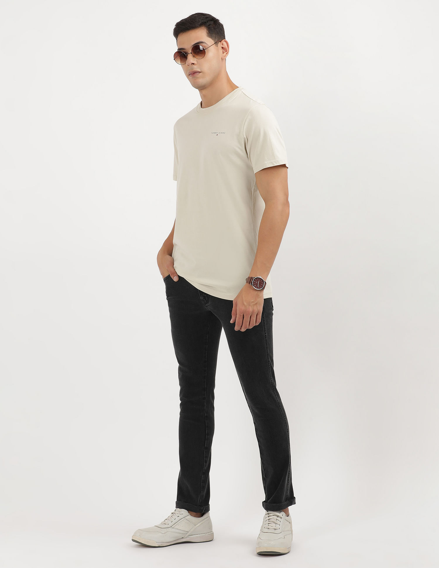 Tommy Hilfiger Linear Logo Slim Fit T-Shirt