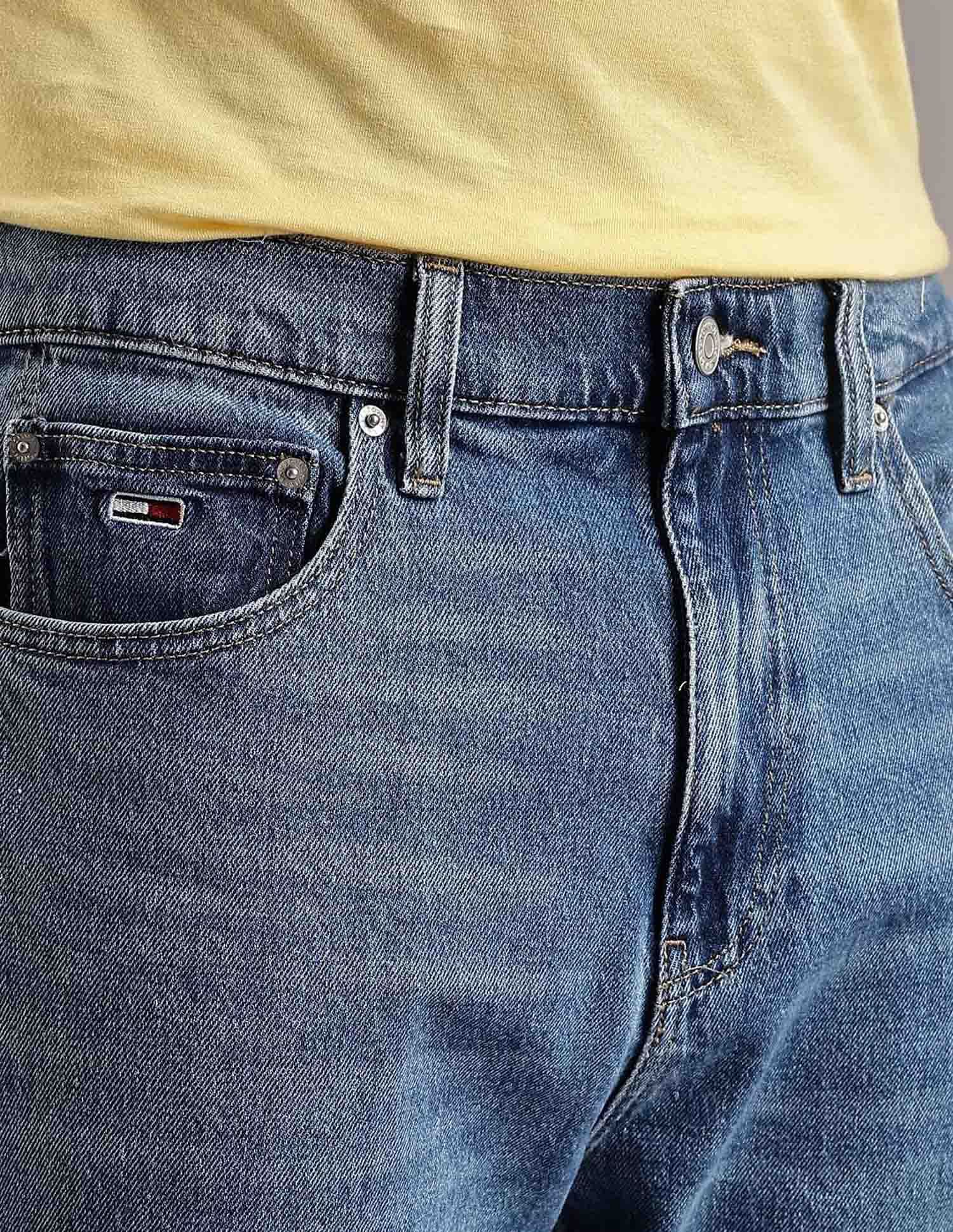 Tommy Hilfiger Light Washed Regular Fit Mid Rise Jeans