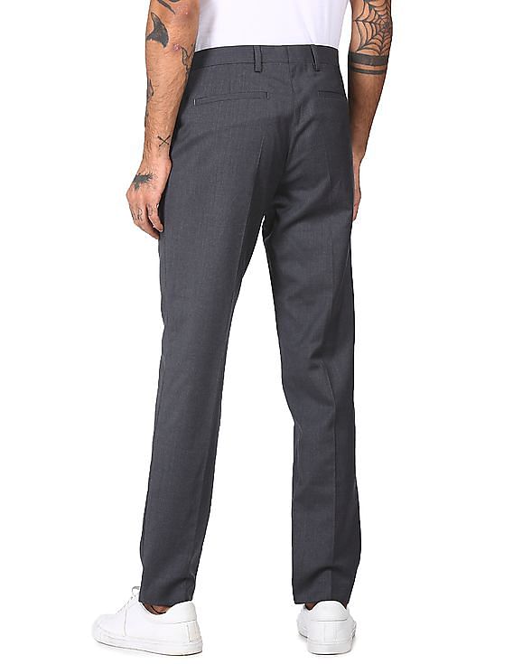 Tommy Hilfiger Men Grey Slim Fit Solid Casual Trousers