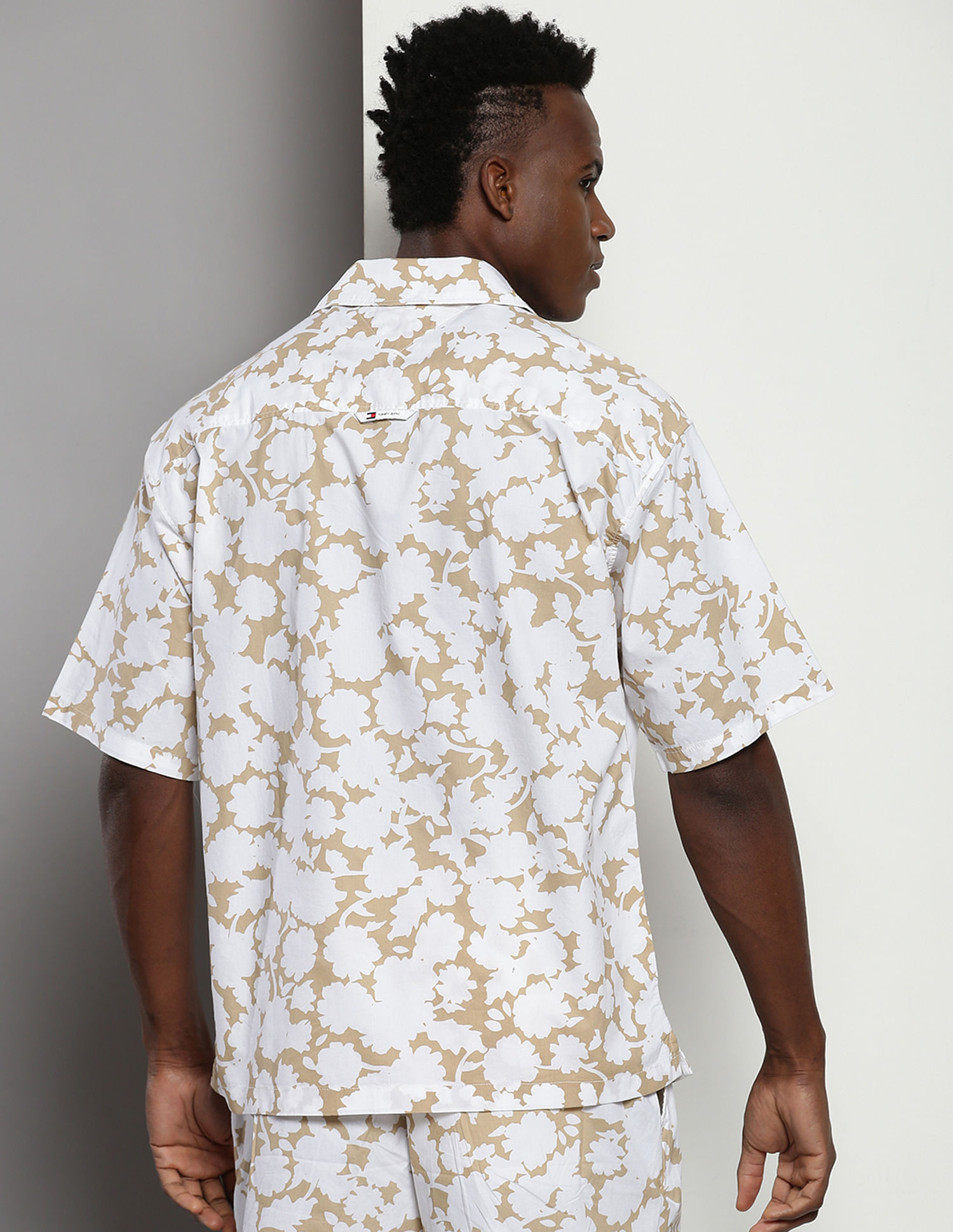 Tommy Hilfiger Cuban Collar Floral Shirt