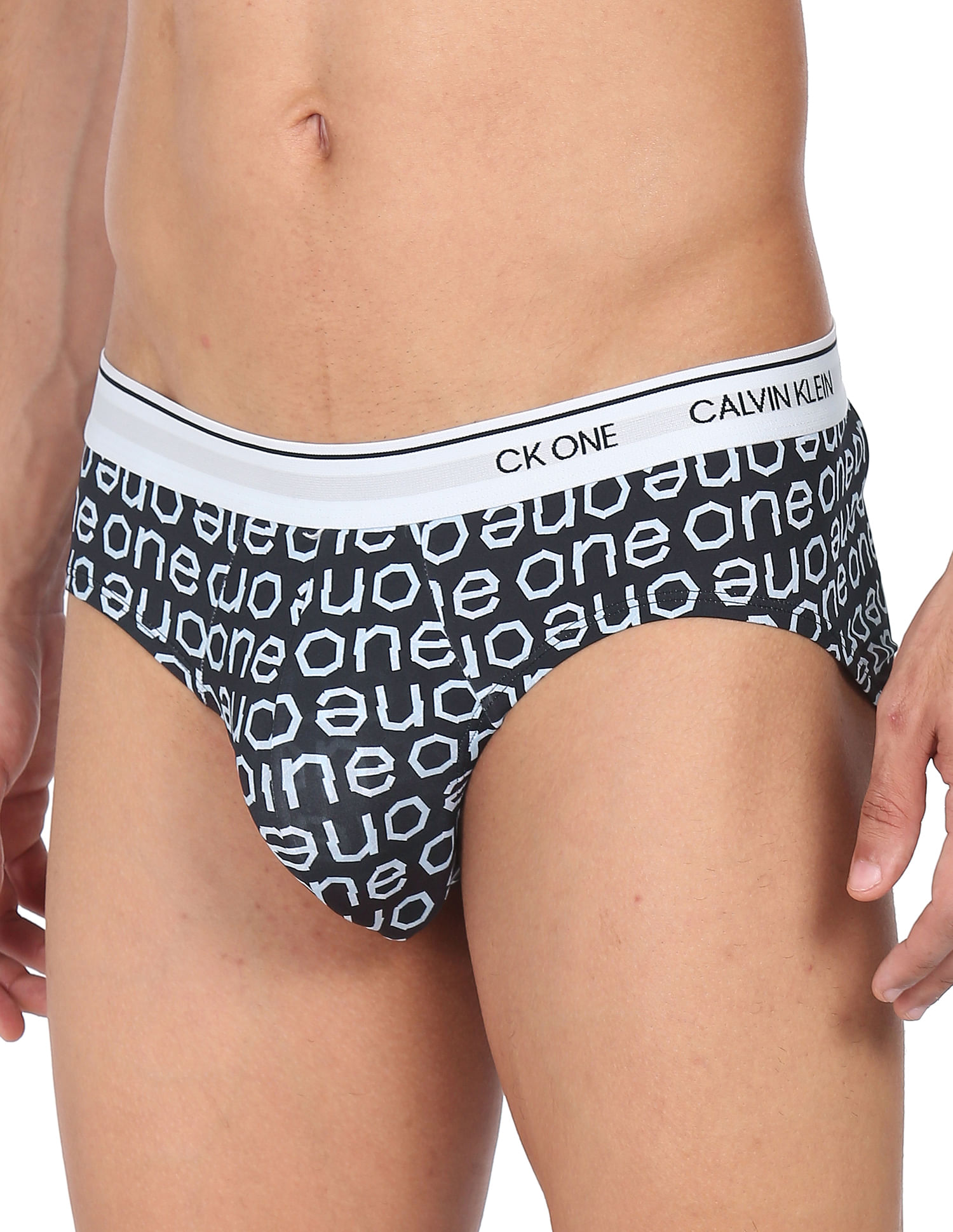 Buy Calvin Klein Underwear Men Black Elasticized Waist Brand Print Hip  Briefs 