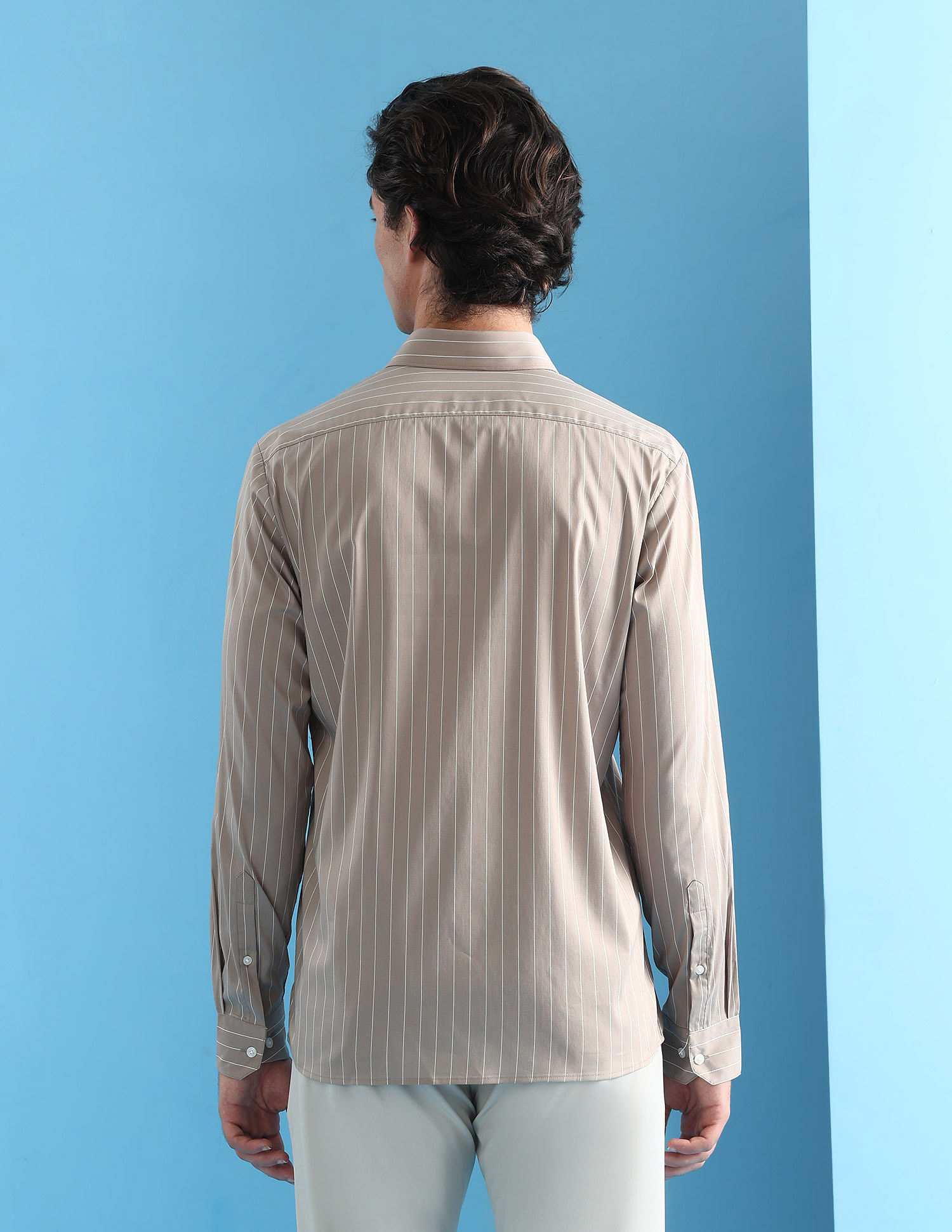 Arrow Manhattan Slim Fit Velocity Twill Shirt