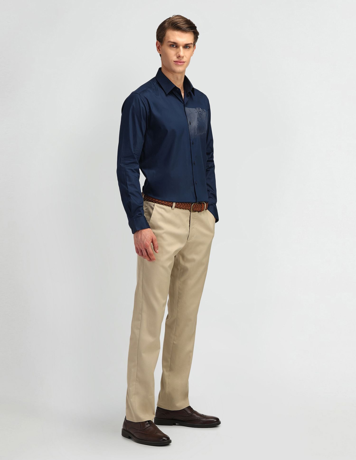 Arrow Newyork Manhattan Slim Fit Solid Shirt