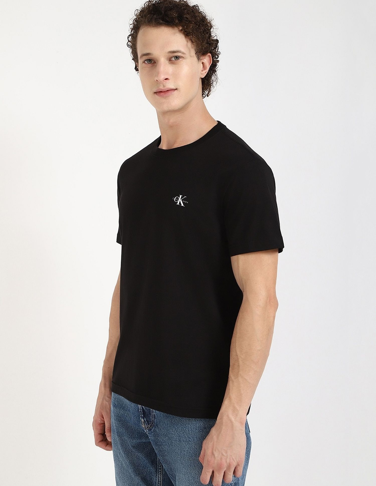 Calvin Klein Jeans Mens Regular Fit Solid T-Shirt