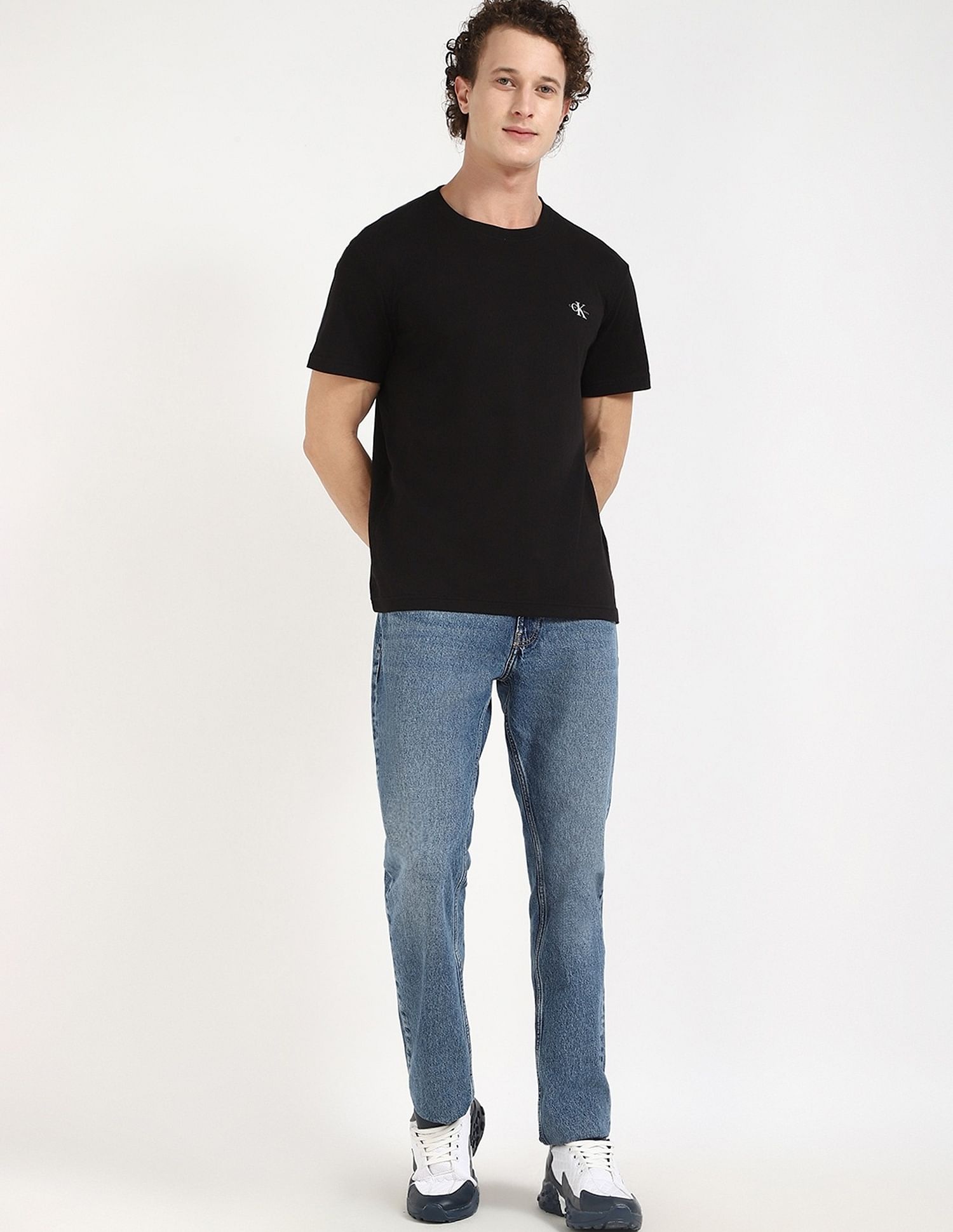 Calvin Klein Jeans Mens Regular Fit Solid T-Shirt