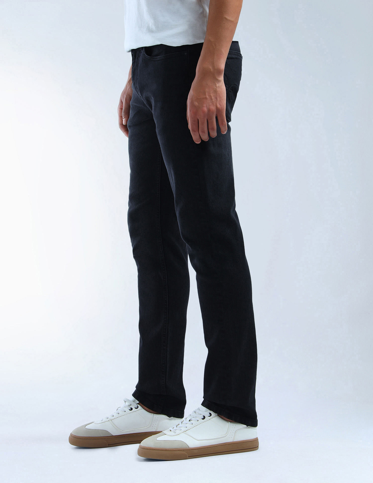 Flying Machine Mid Rise Freddie Slim Straight Fit Jeans
