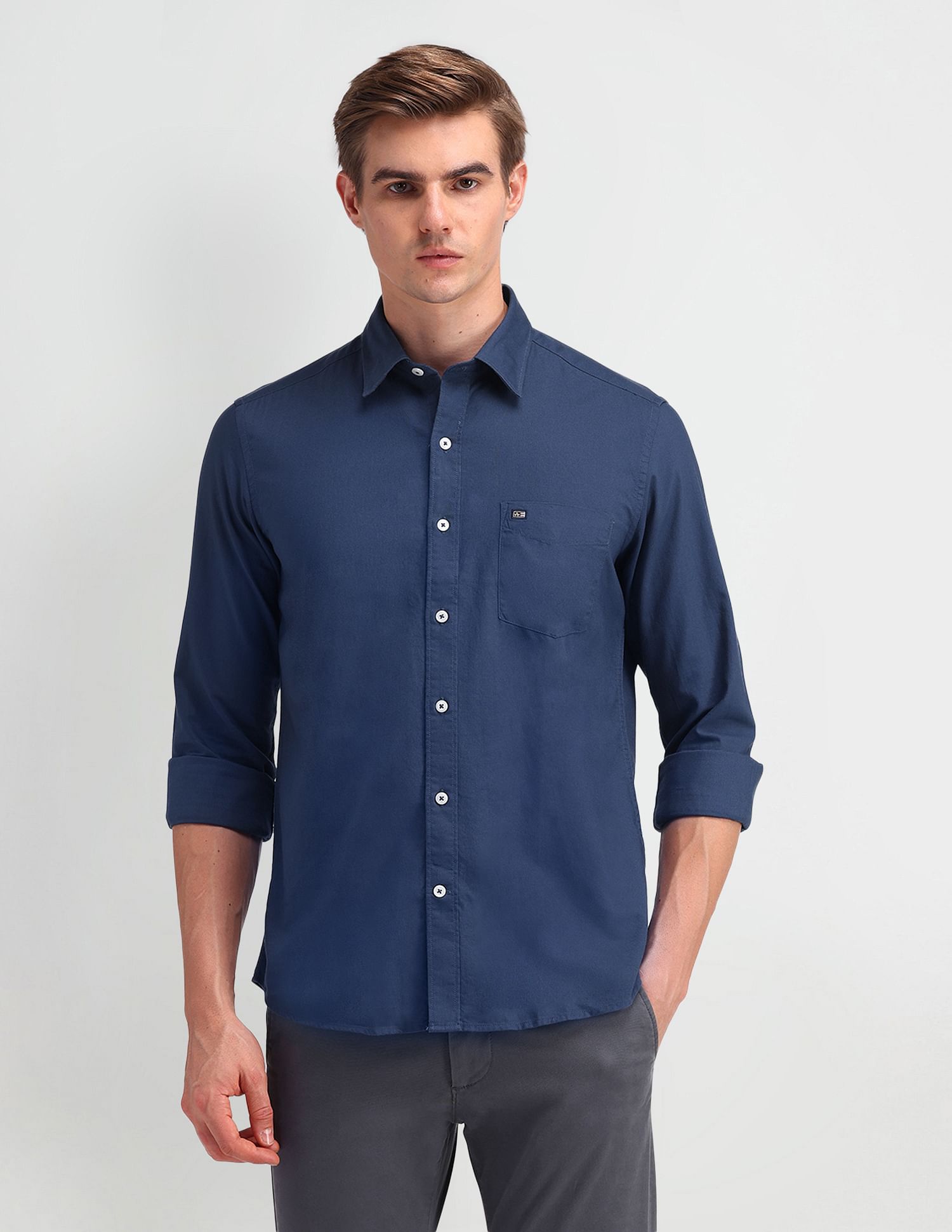 Arrow Sport Manhattan Slim Fit Solid Shirt