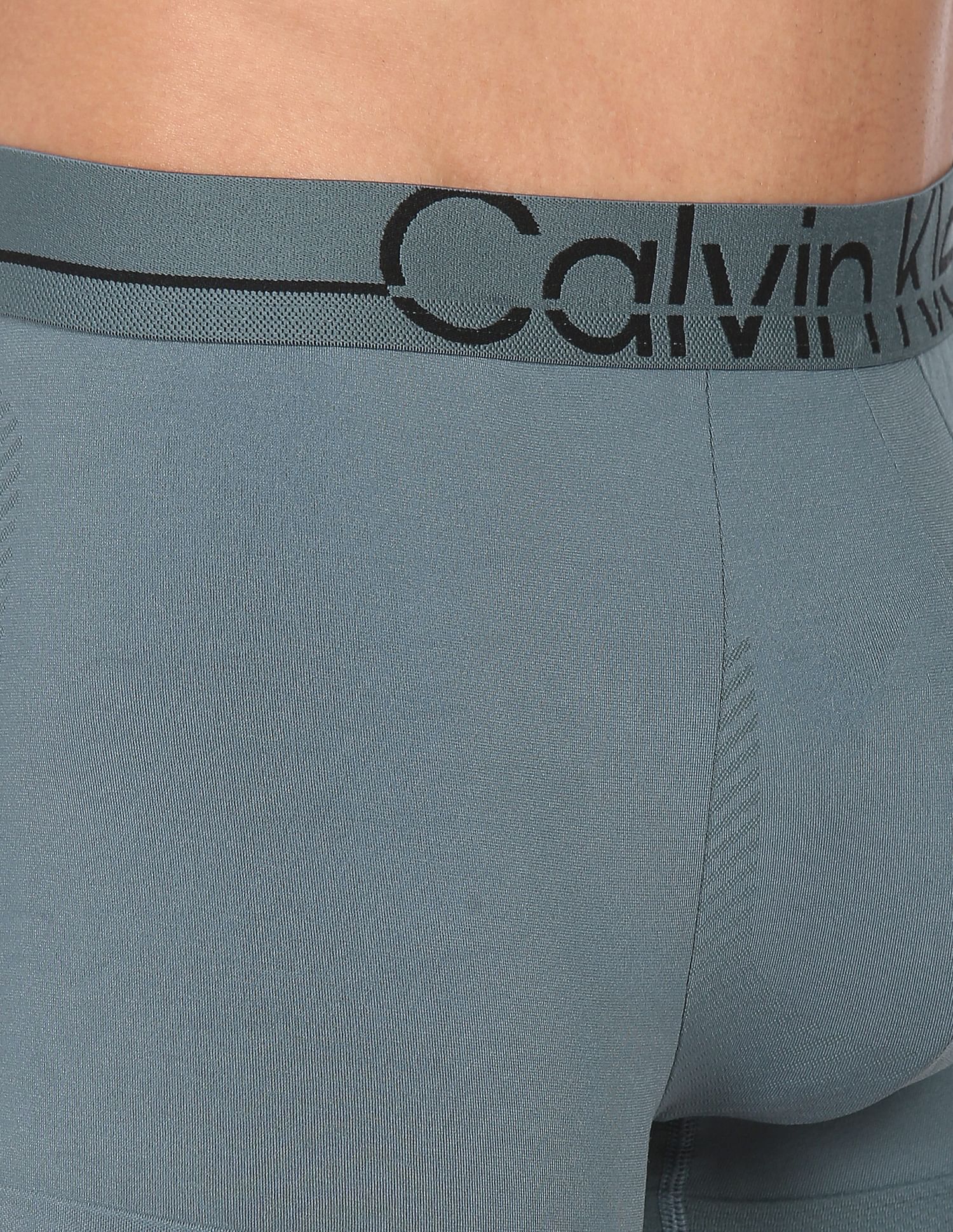 Calvin Klein Underwear Men Blue Low Rise Solid Trunks