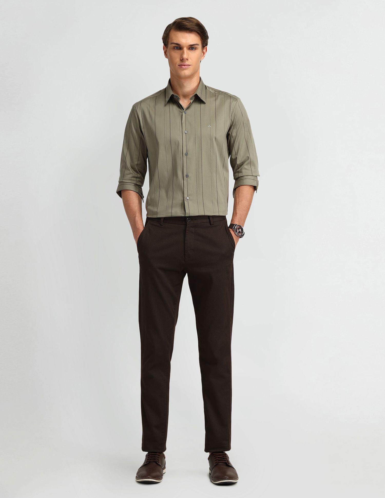 Arrow Newyork Manhattan Slim Fit Vertical Striped Shirt