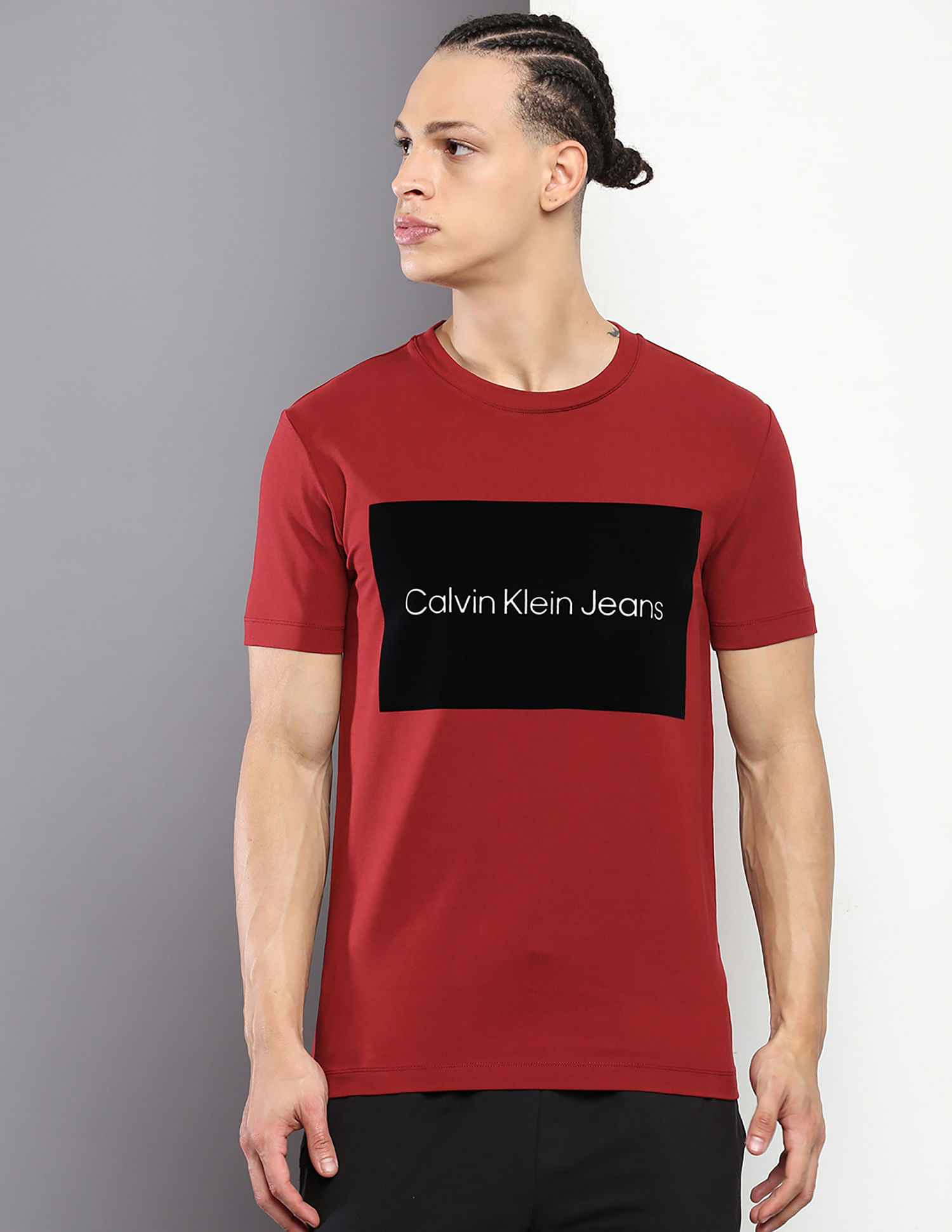 Buy Calvin Klein Jeans Crew Neck Slim Fit T-Shirt - NNNOW.com