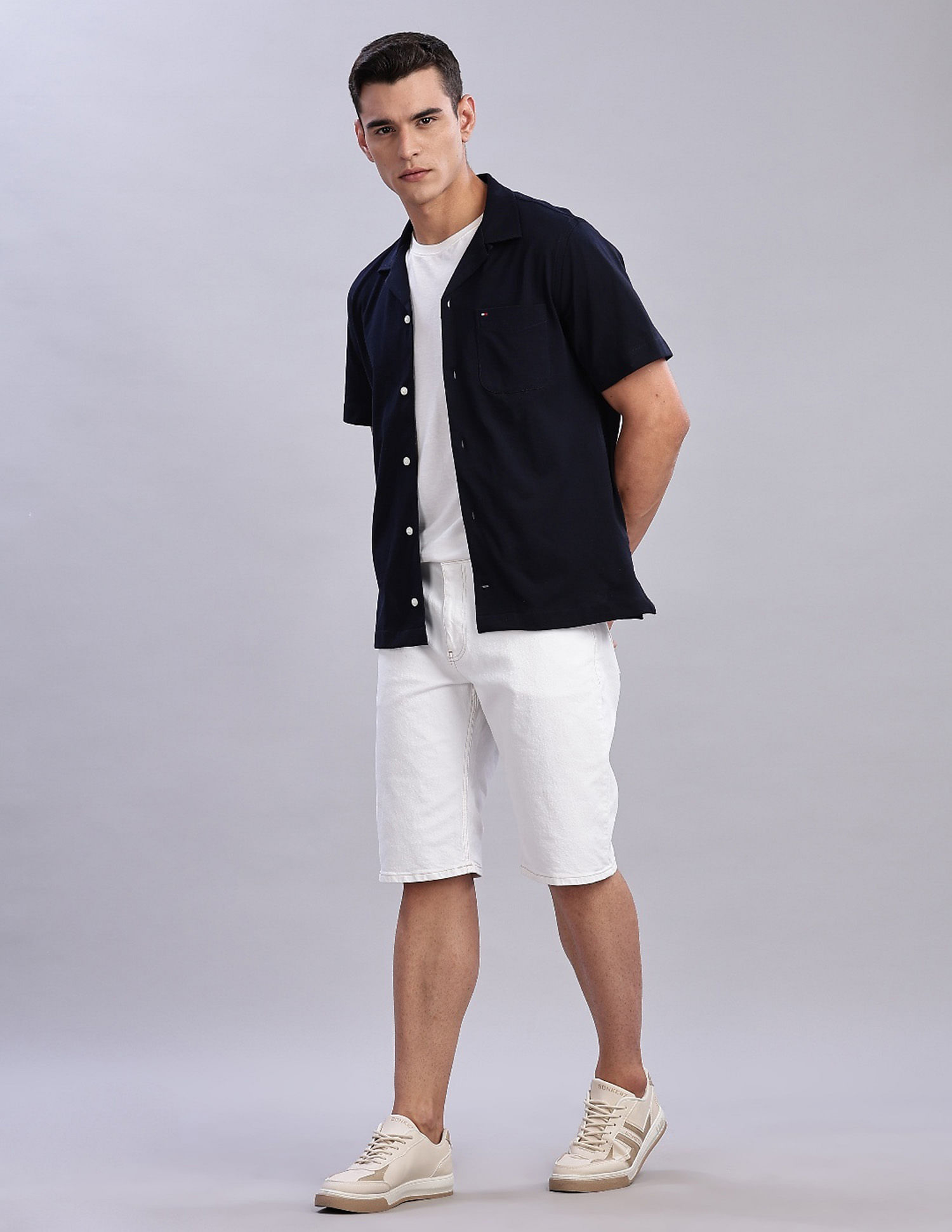 Tommy Hilfiger Solid Regular Fit Plain Woven Shirt