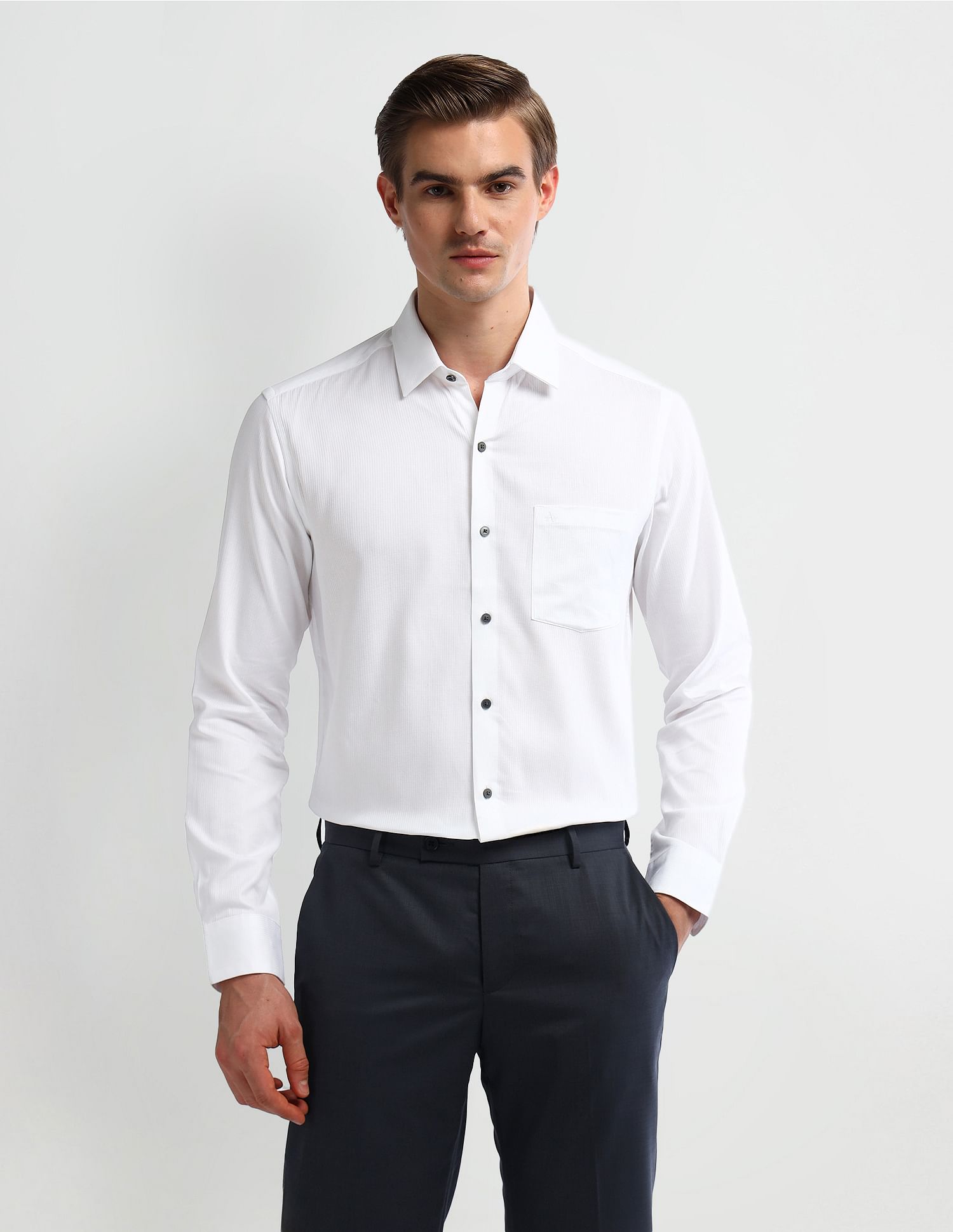 Arrow Cutaway Collar Cotton Shirt