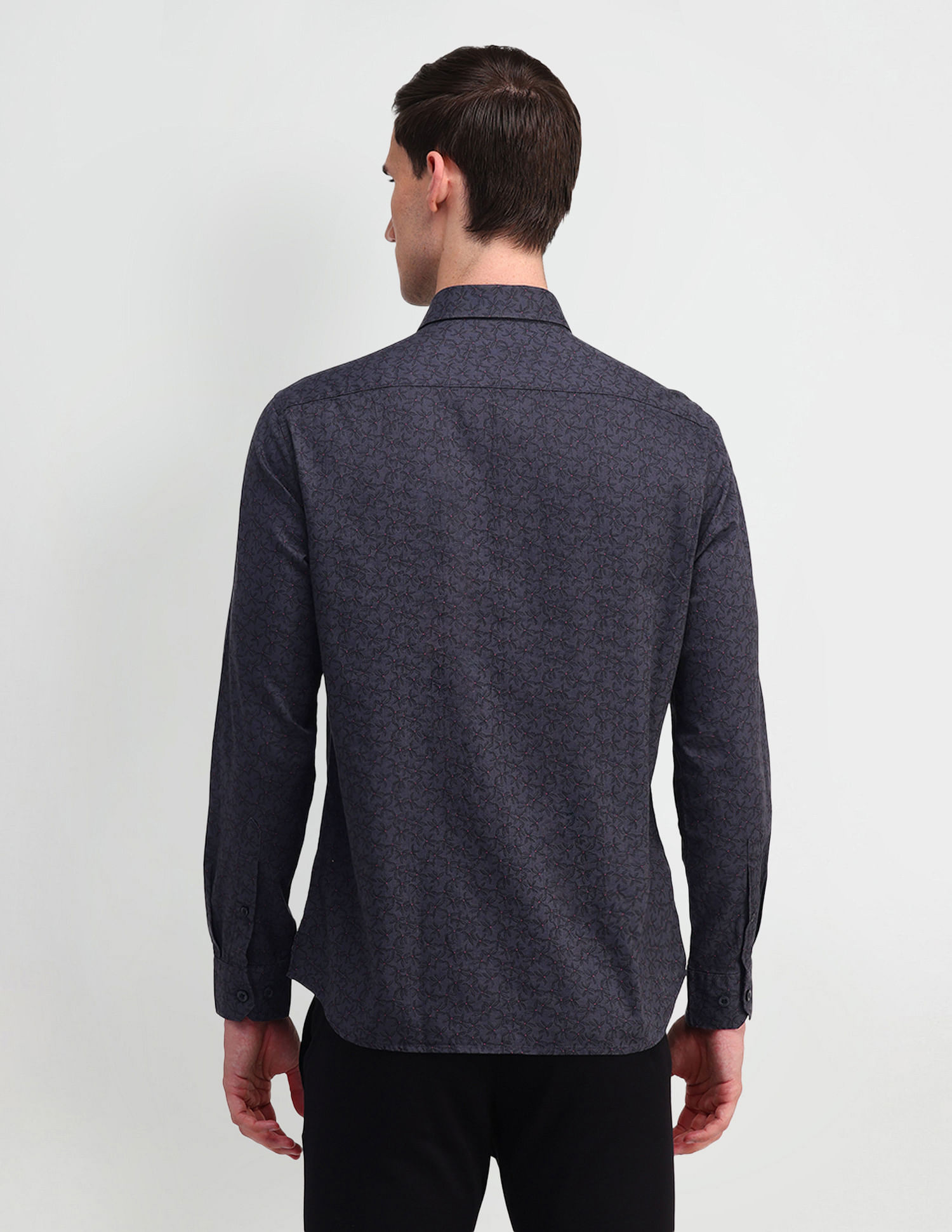 Arrow Sport Tailored Fit Cotton Shirt