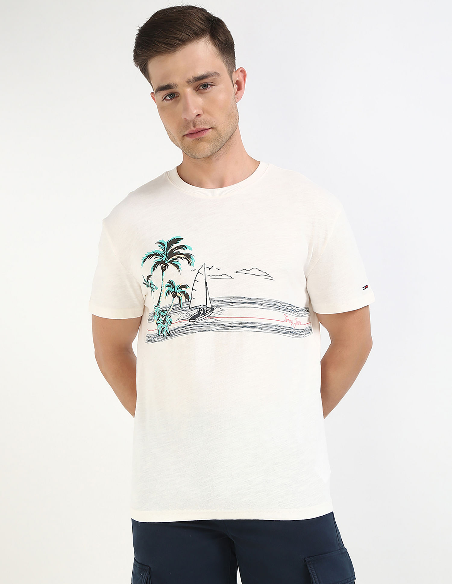 Tommy Hilfiger Graphic Regular-Fit Cotton T-Shirt