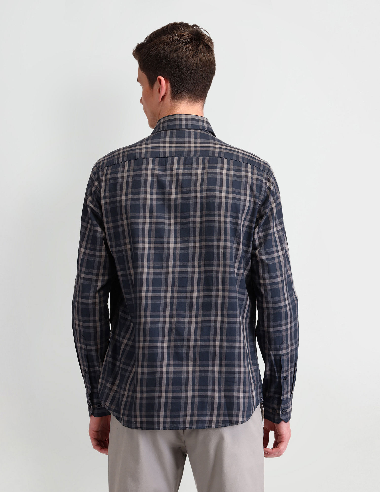 Arrow Sport Tailored Fit Cotton Shirt