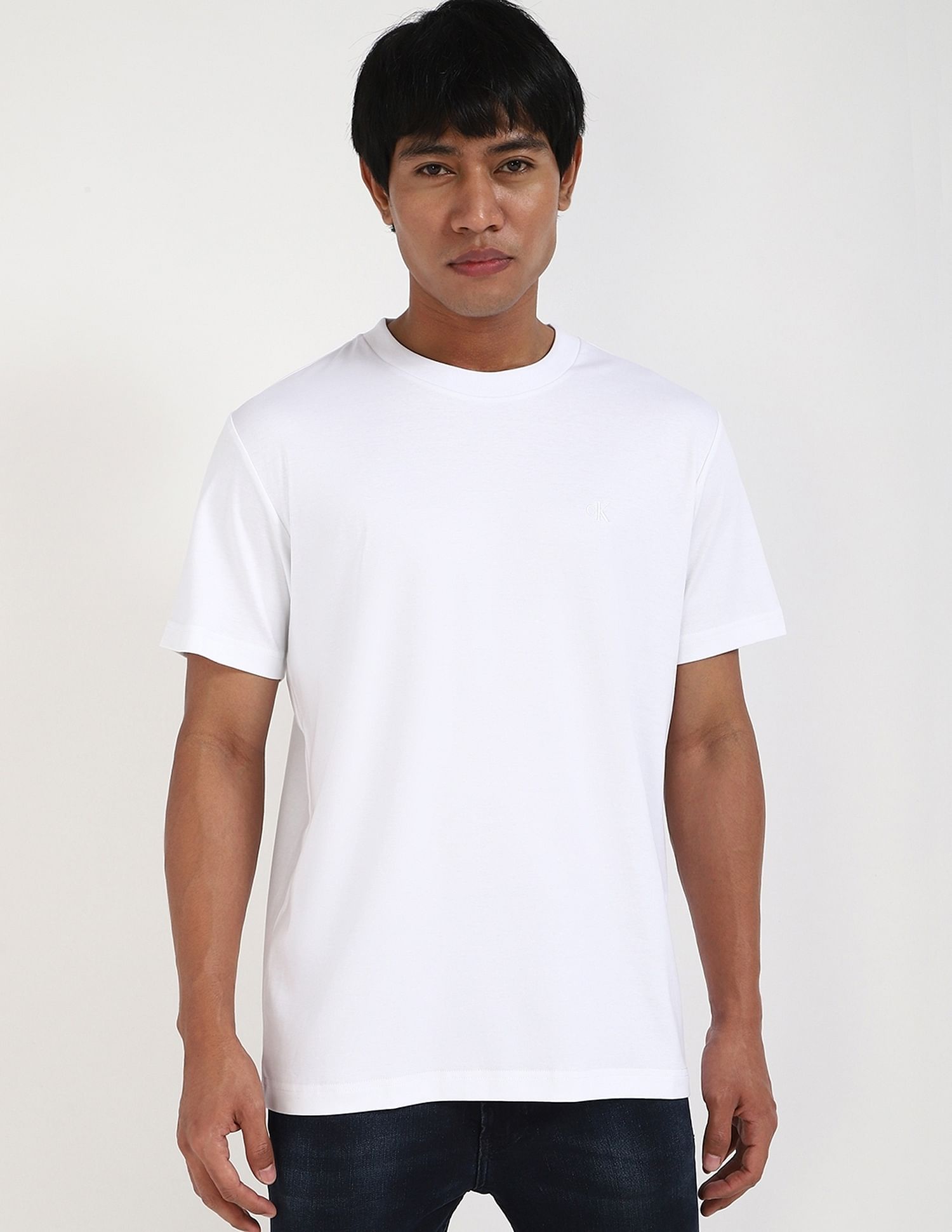 Calvin Klein Jeans Solid Regular-Fit Cotton T Shirt