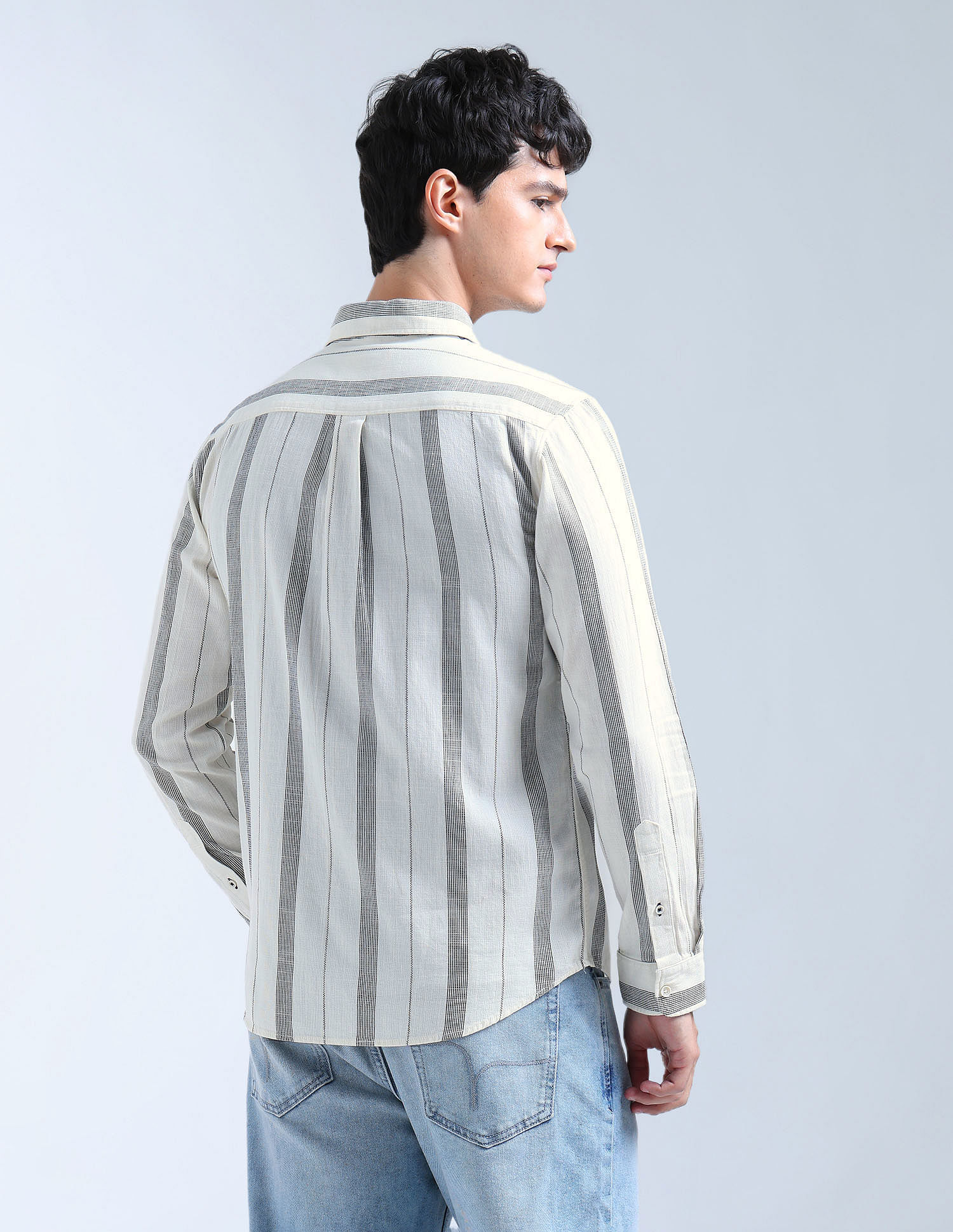 トップス V-NECK JACKET - DOBBY STRIPE Westbound Striped Knit Long Sleeve V-Neck Top | Dillard's