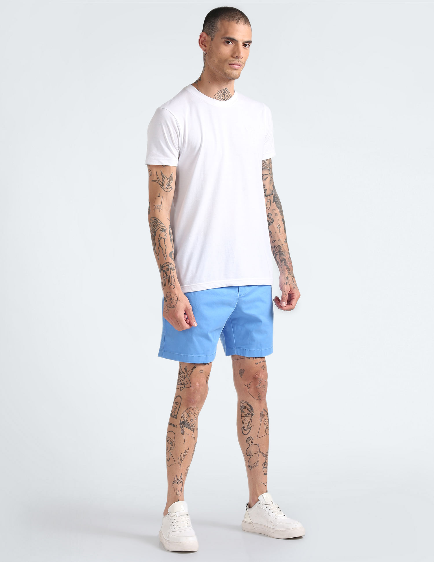 Tommy Hilfiger Mid Rise Solid Shorts