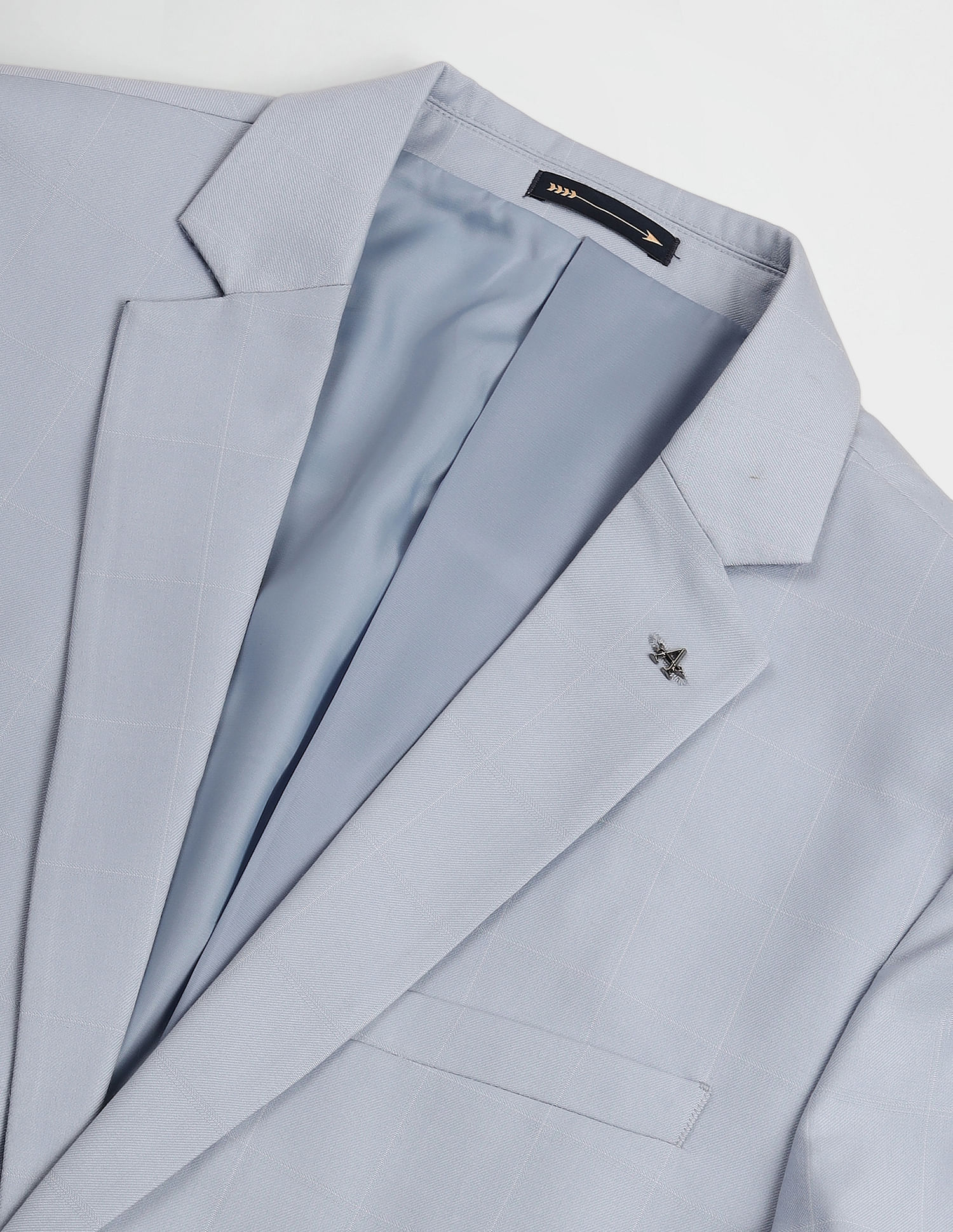 Arrow Graph Check Three Piece Suit