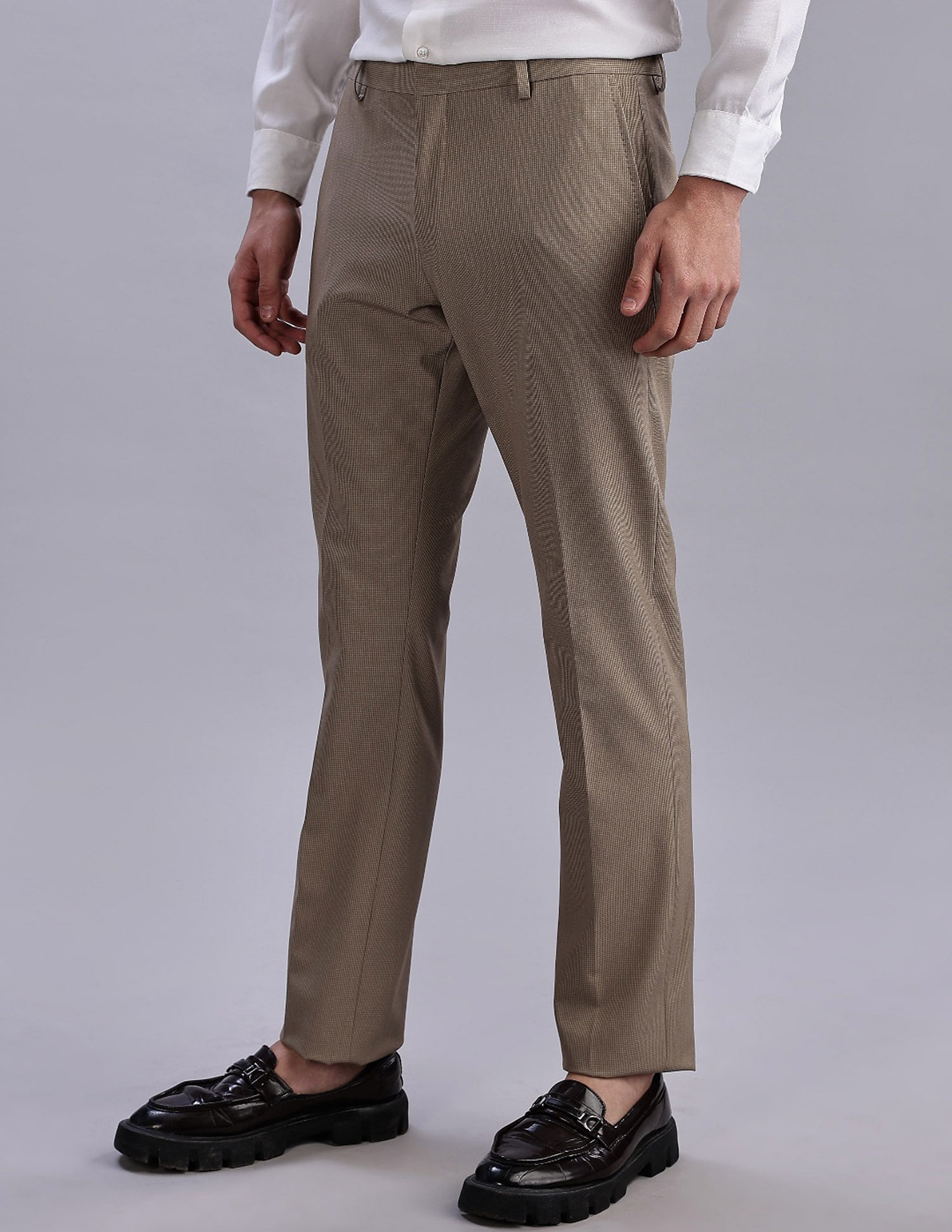 Tommy Hilfiger Regular-Fit Textured Mid Rise Trousers