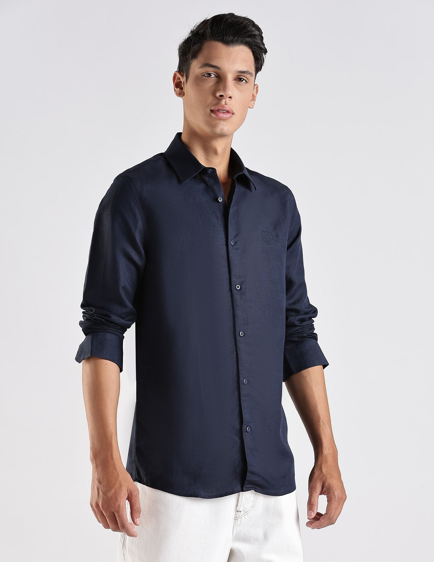 Calvin Klein Jeans Solid Slim Fit Viscose Shirt
