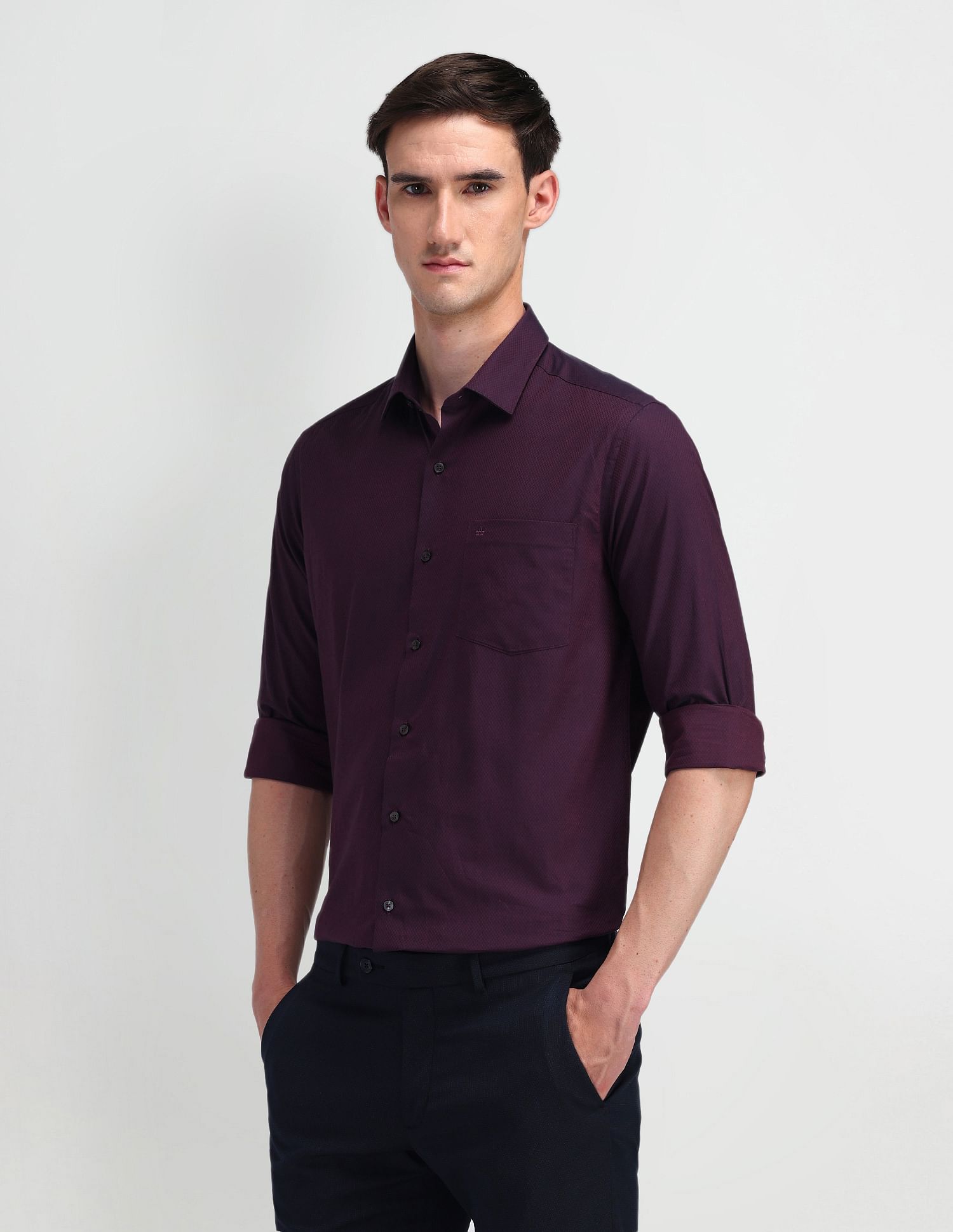 Arrow Manhattan Slim Fit Solid Shirt