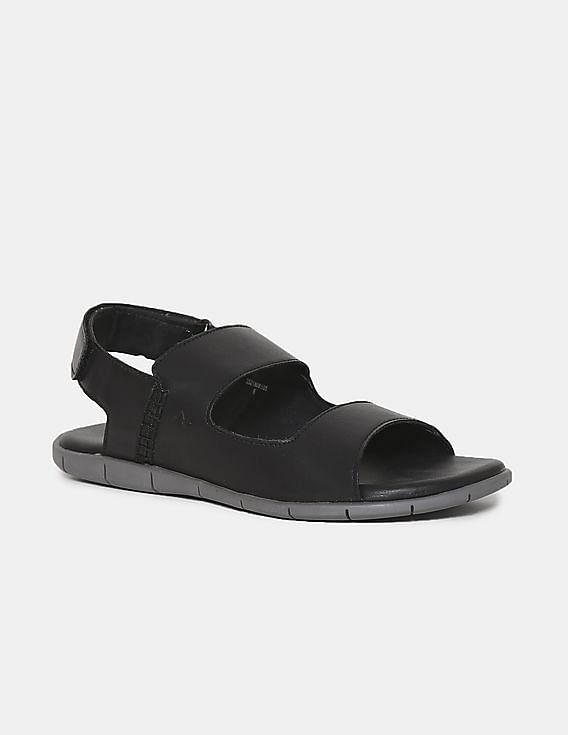 Buy Black Flat Sandals for Women by Metro Online | Ajio.com