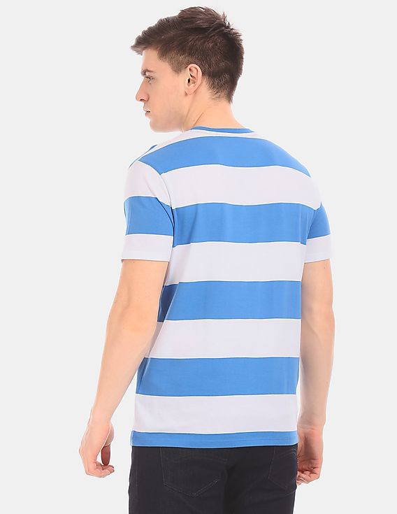 Buy Tommy Hilfiger Men Men Blue And White Ribbed Neck