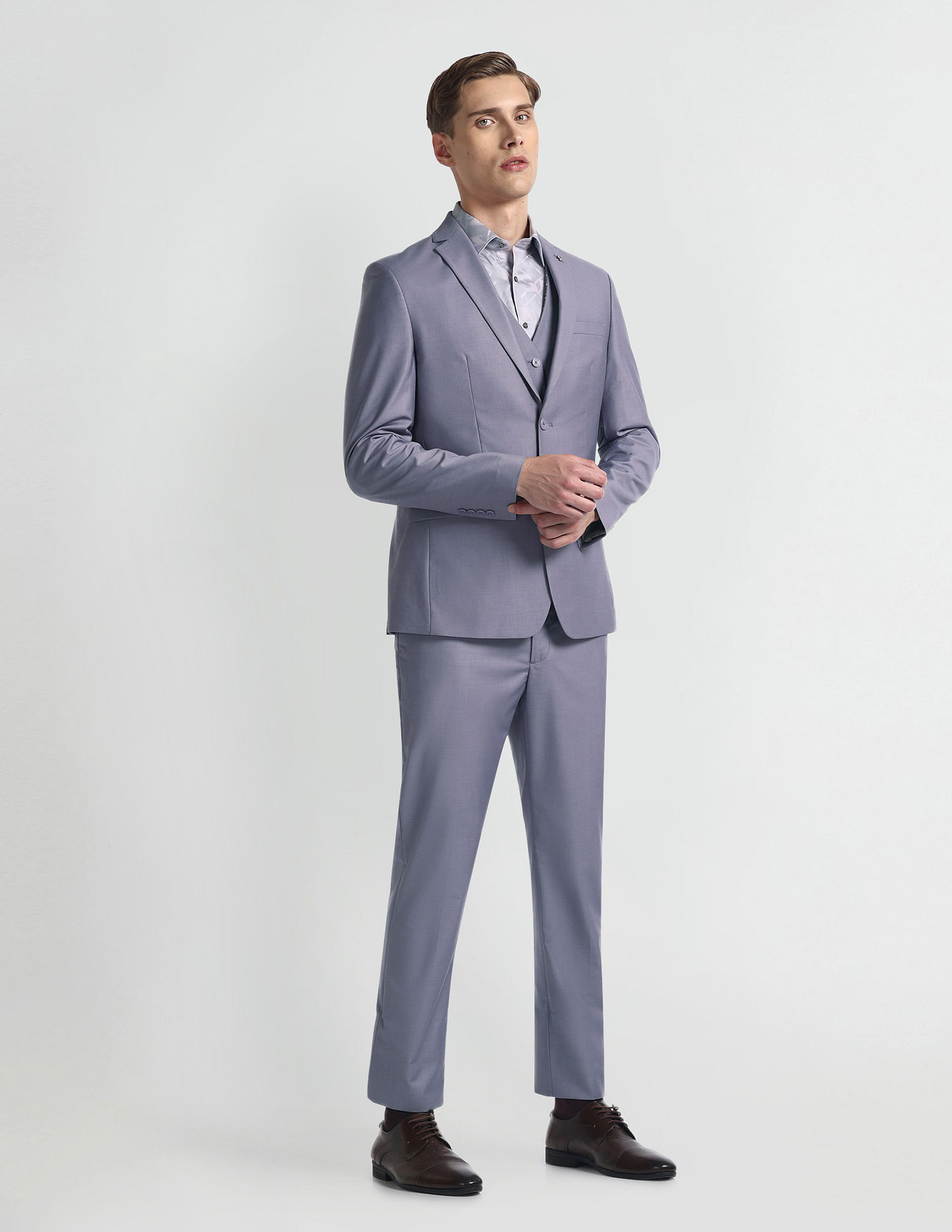 Buy Arrow Tailored Regular Fit Three Piece Suit - NNNOW.com