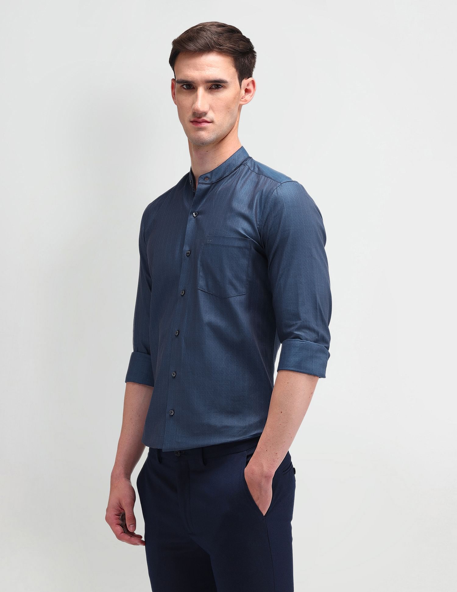 Arrow Brooklyn Fit Vertical Striped Shirt