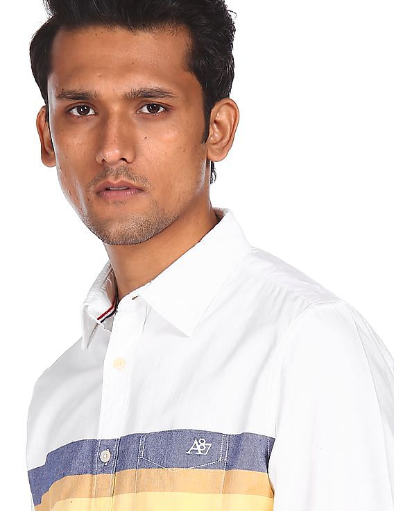 Aeropostale Men White And Yellow Spread Collar Striped Casual Shirt