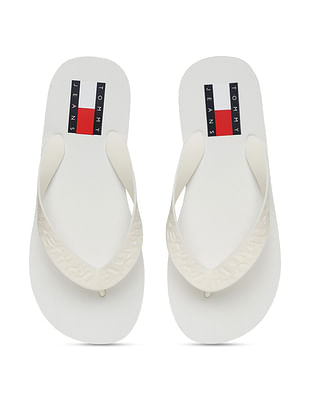 Tommy Hilfiger Women Brand Embossed V-Strap Flip Flops