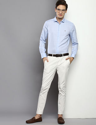Does a navy blue shirt go with light grey pants? - Quora