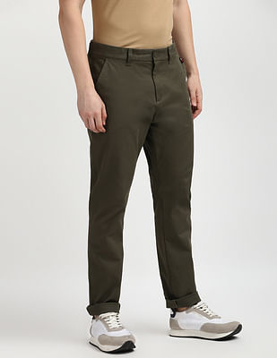 Tommy Hilfiger Austin Slim Tapered Fit Solid Chinos