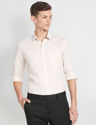 Arrow Cotton Manhattan Slim Fit Formal Shirt