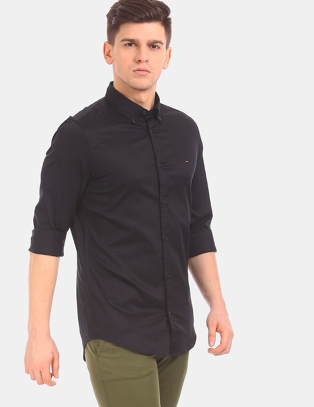 Buy Tommy Hilfiger Men Men Black Slim Fit Solid Smart Casual Shirt ...